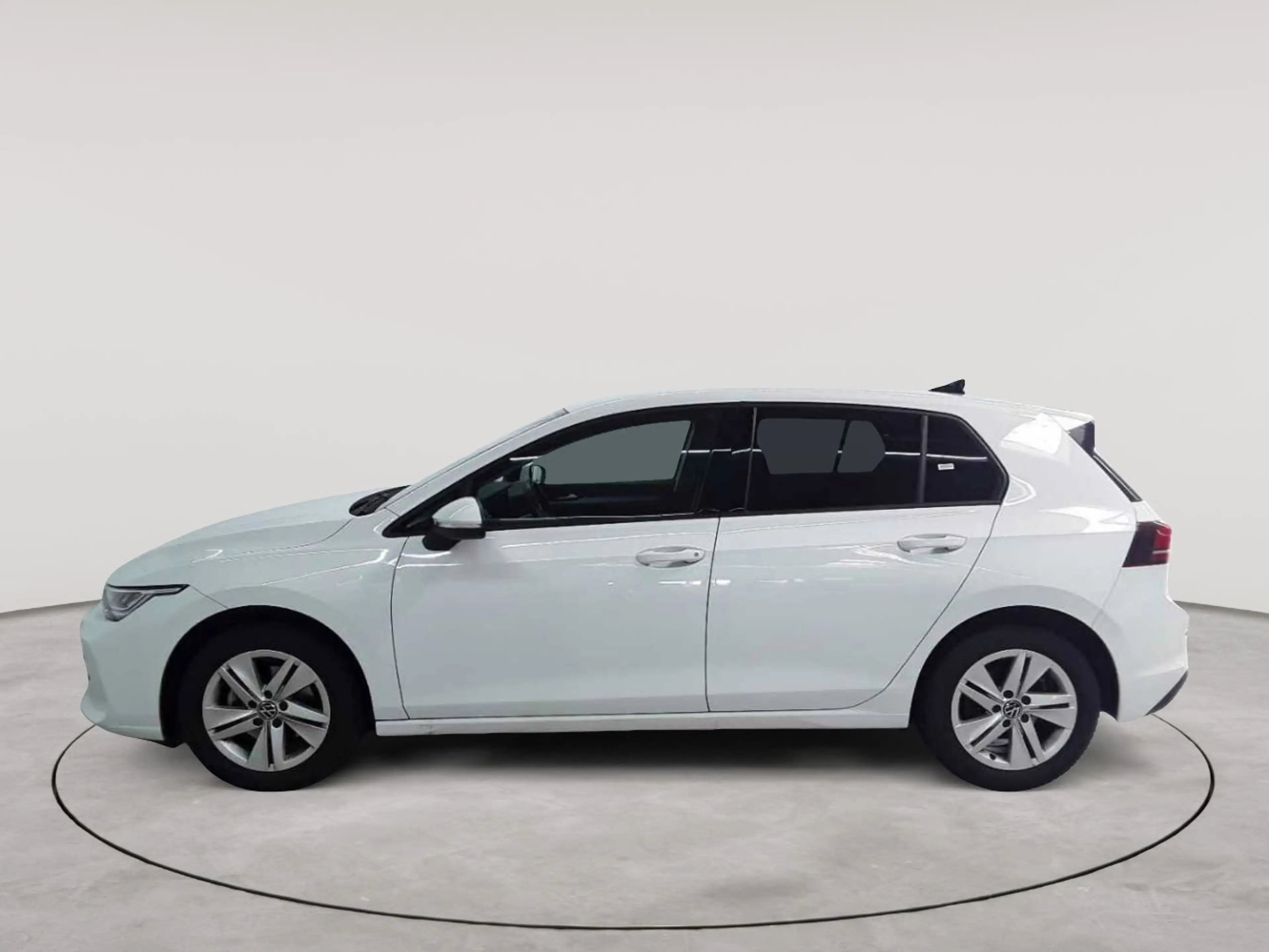Volkswagen Golf Golf 1.5 eTSI DSG Life ACC APP SHZ — photo 6