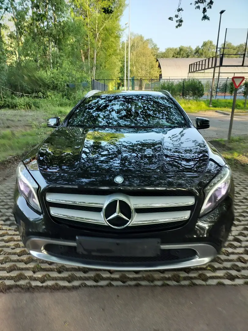 Mercedes-Benz GLA 200 (CDI) d 7G-DCT AMG Line - 2