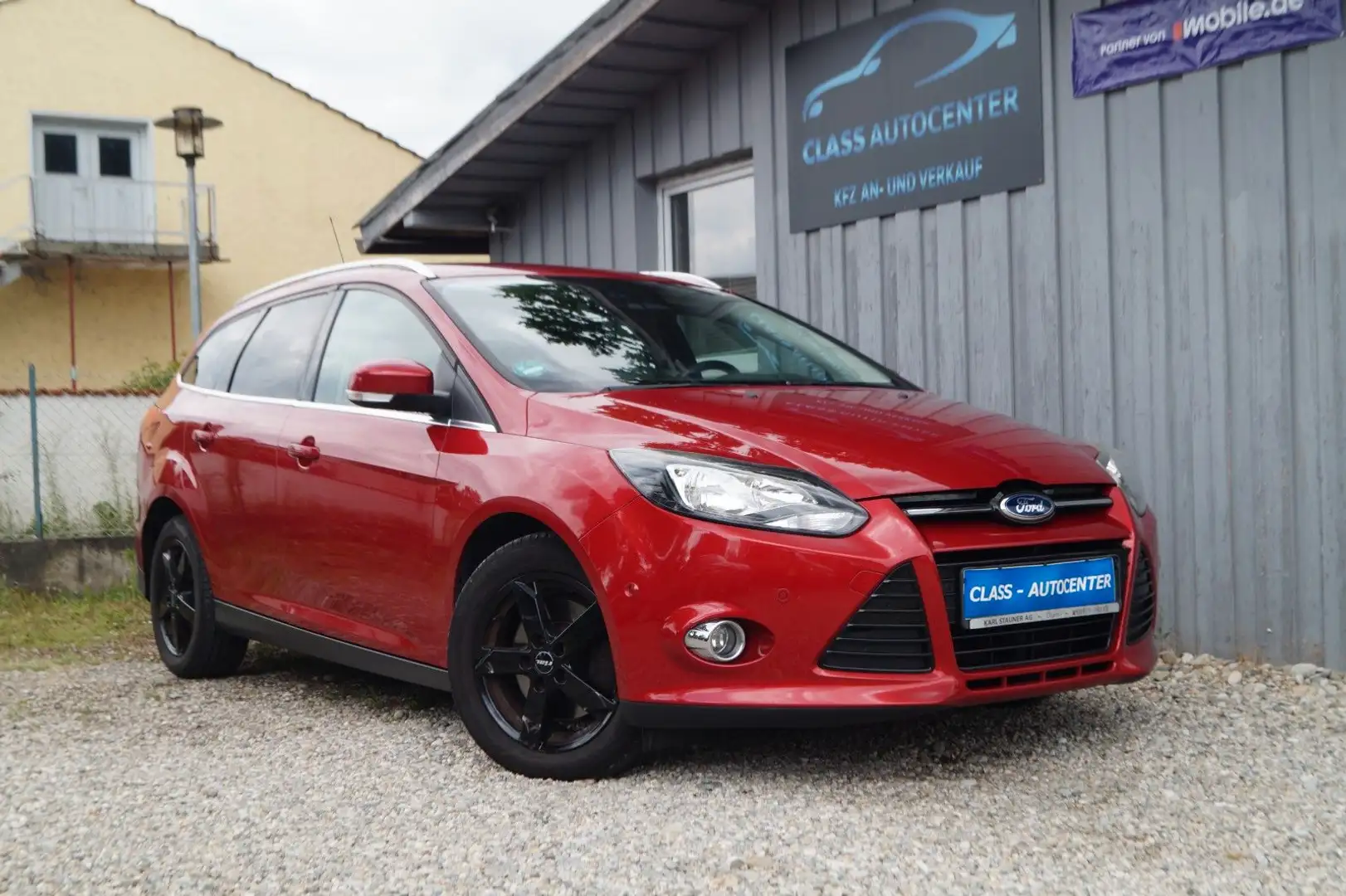 Ford Focus Turnier Titanium|2.Hand|Autom.|Kamera| Rot - 1