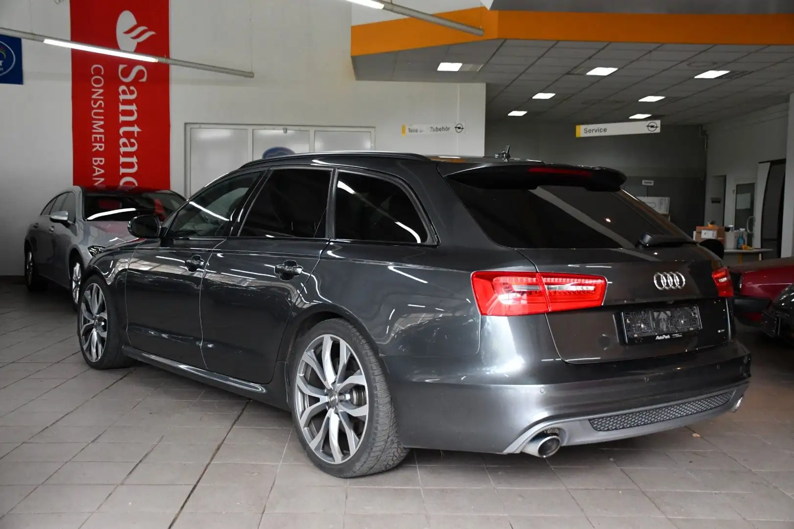 Audi A6 Avant 3.0 TDI quattro S-line Top Zustand Grau - 2