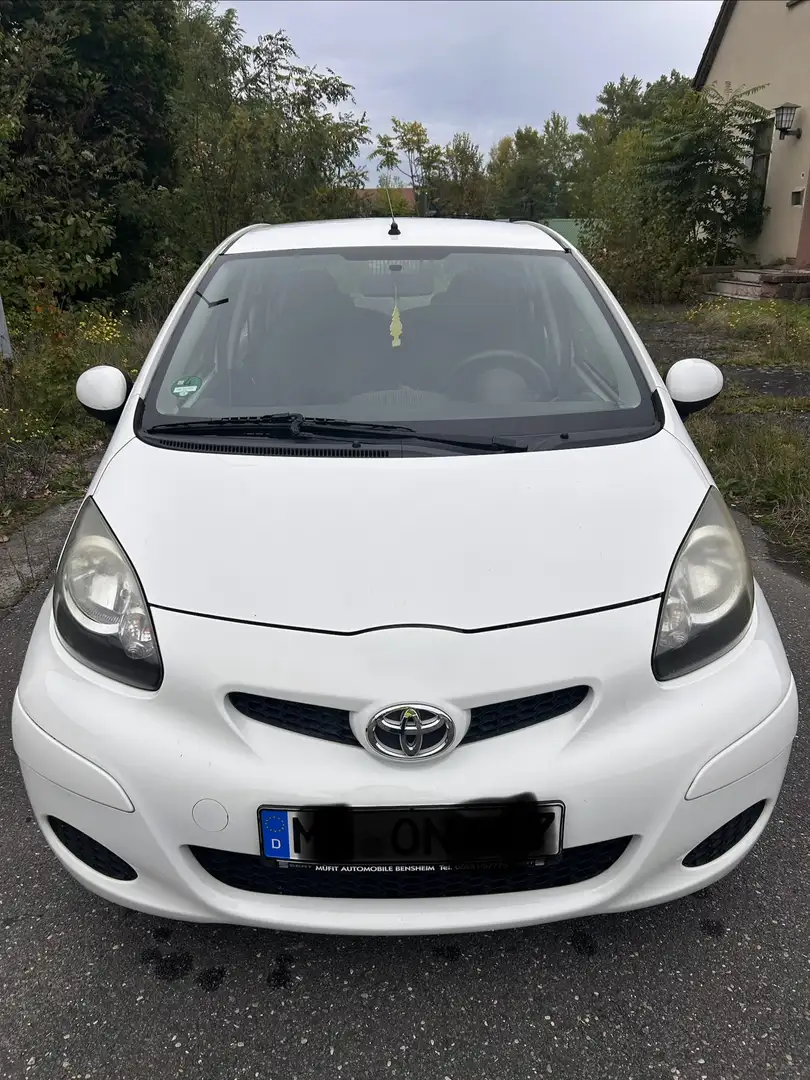 Toyota Aygo Weiß - 1