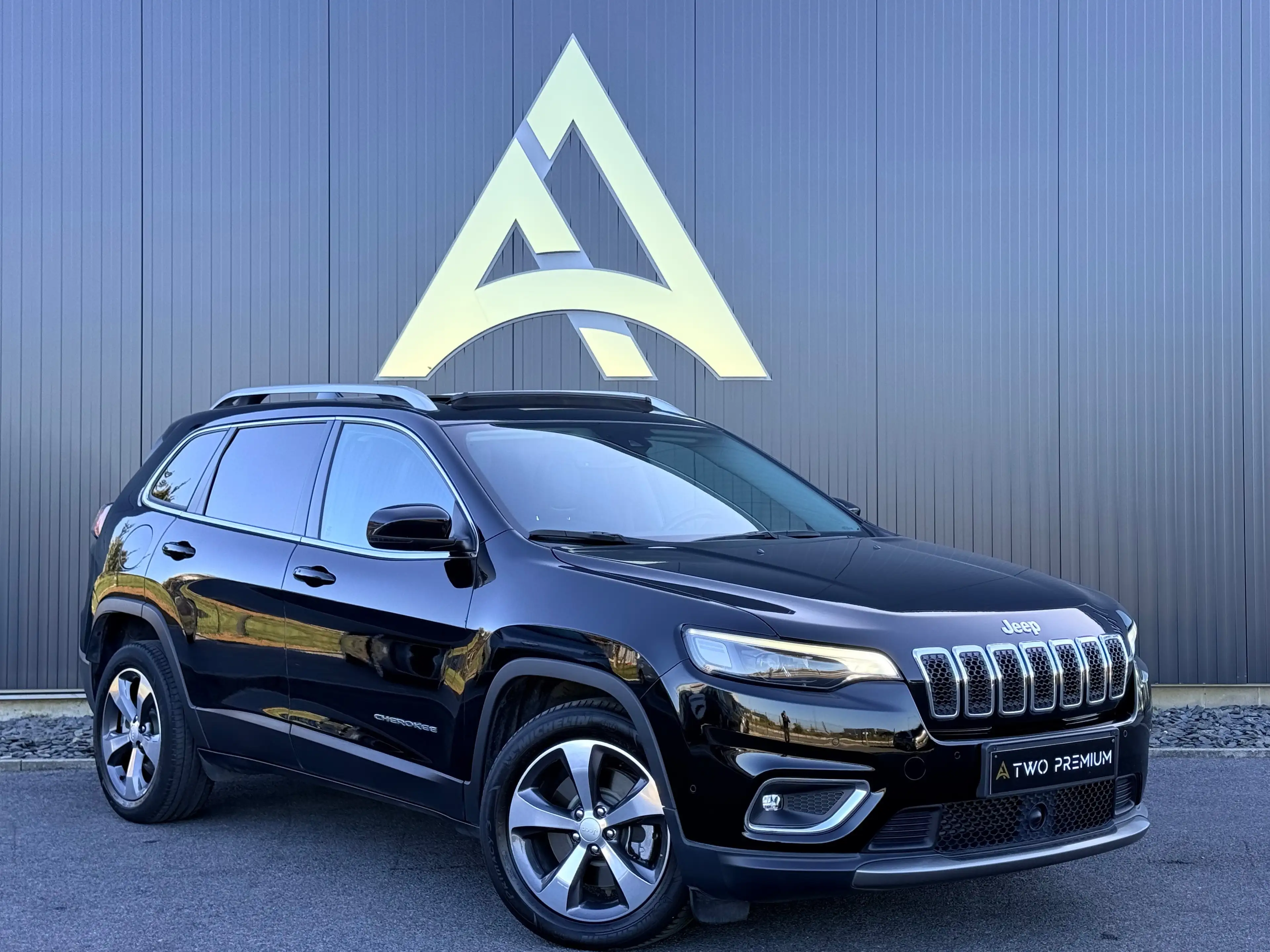 Jeep Cherokee 2.2 MJD 195CV LIMITED AUTOMATIQUE1 PROPRITAIRE CARNET D'ENTRETIEN GARANTIE 12 MOIS — photo 11
