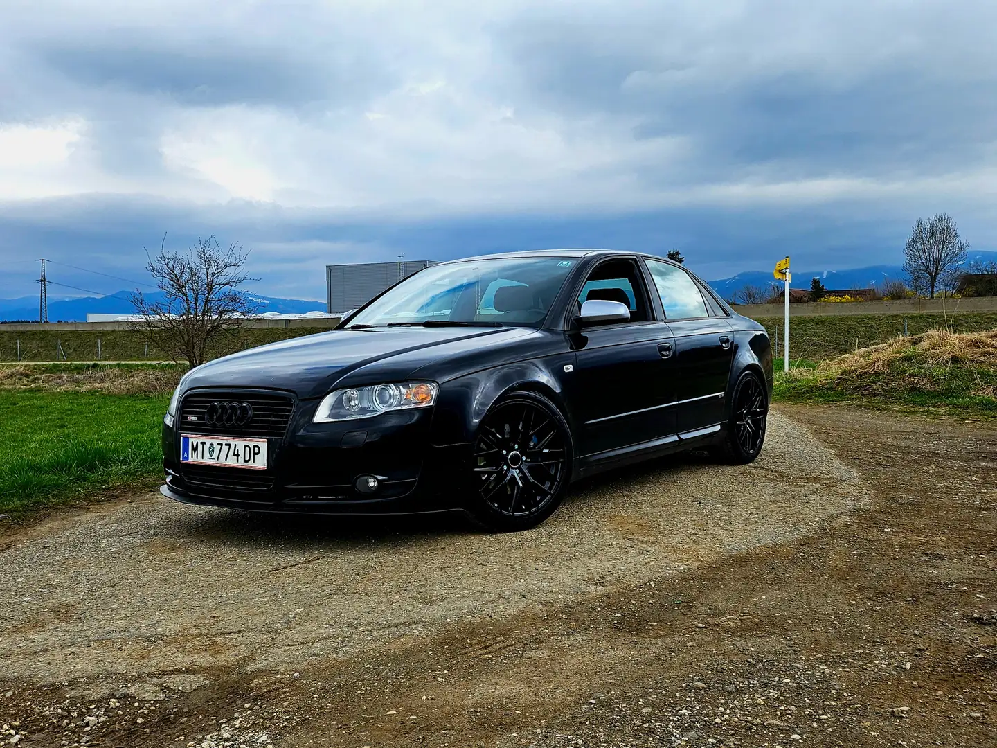 Audi A4 A4 b7 2,0 sline Negru - 1