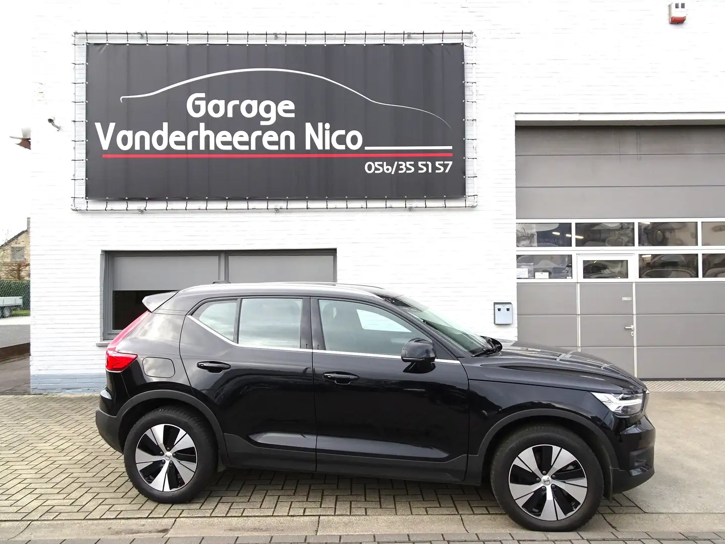 Volvo XC40 T4 Recharge VIRTUAL,CARPLAY,CAMERA,TREKH,KEYLESS Noir - 1