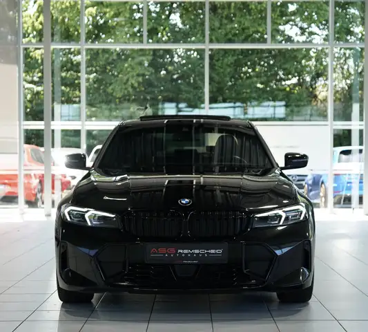 BMW 3 Series view 3