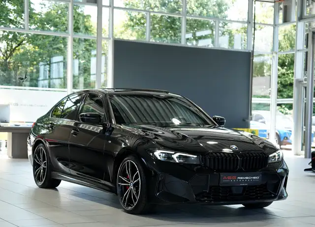 BMW 3 Series view 5