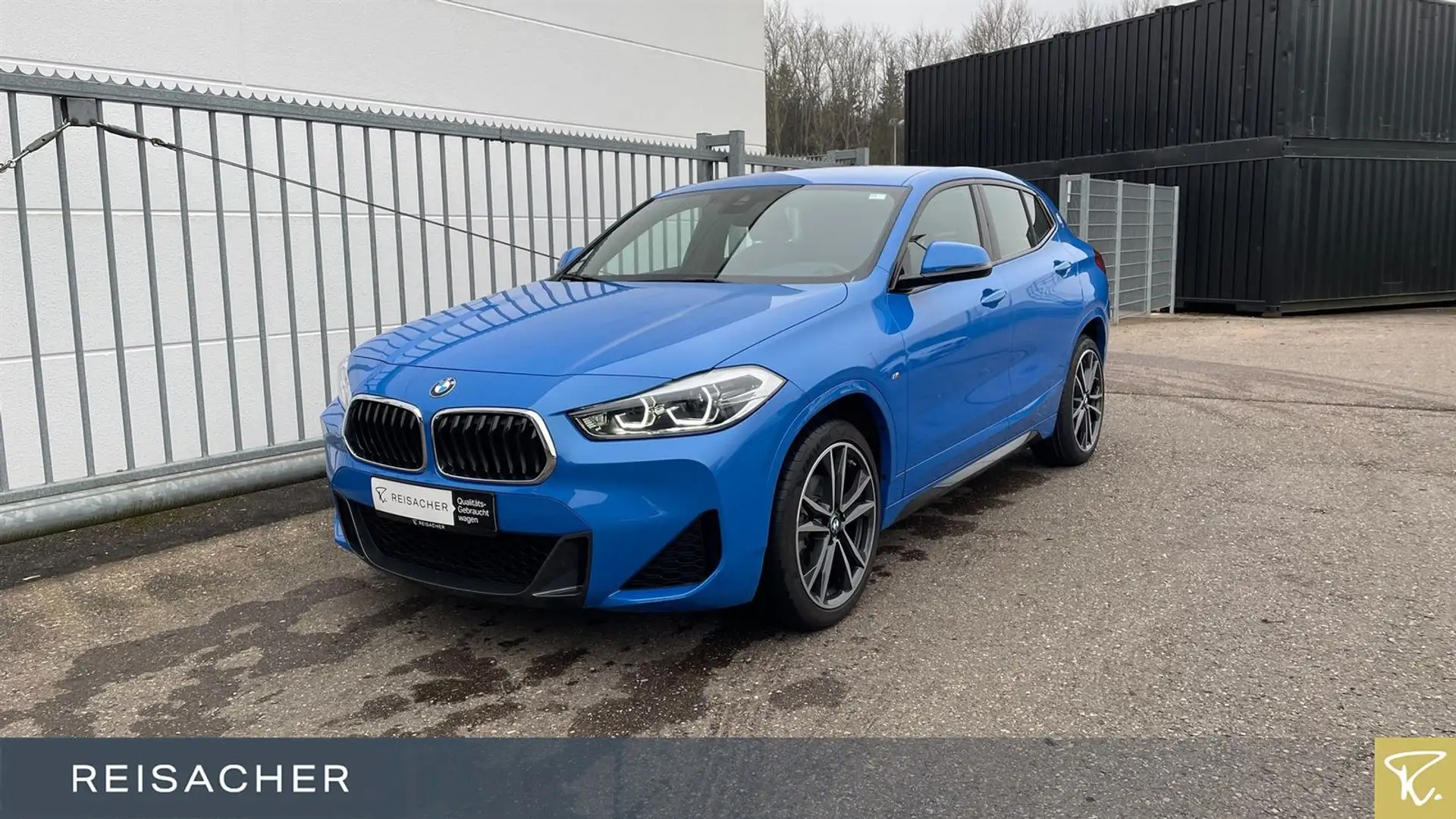 BMW X2 sDrive18i M-Sport Navi LED 19"LM PDC DAB Blau - 1