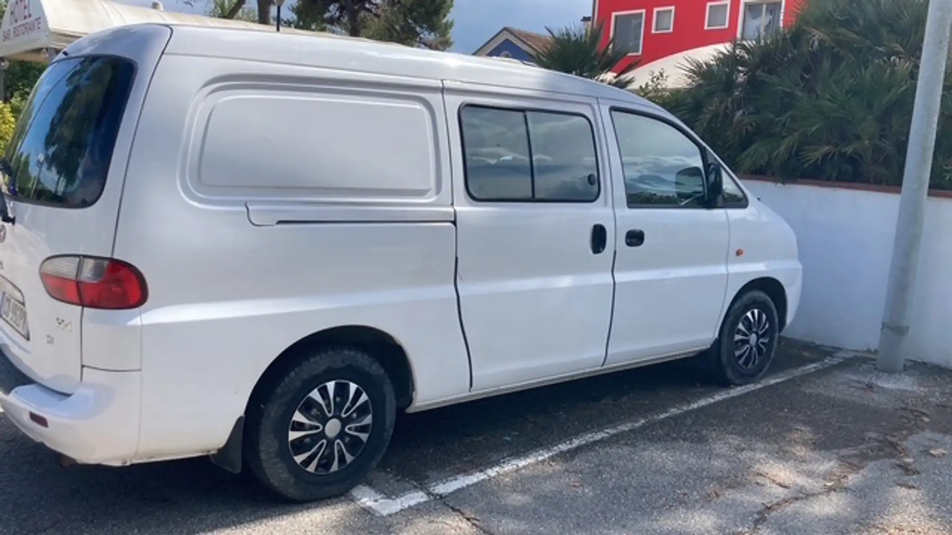 Hyundai H-1 H-1 2.5 td SVX Comfort Blanco - 2