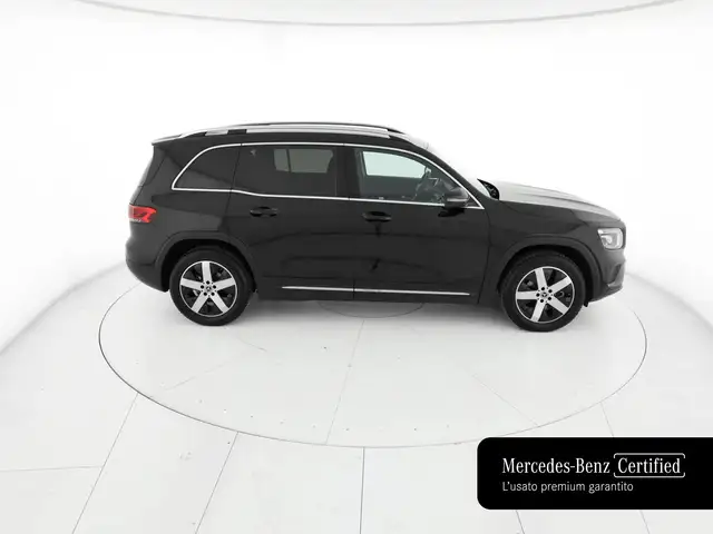 Mercedes-Benz GLB view 5