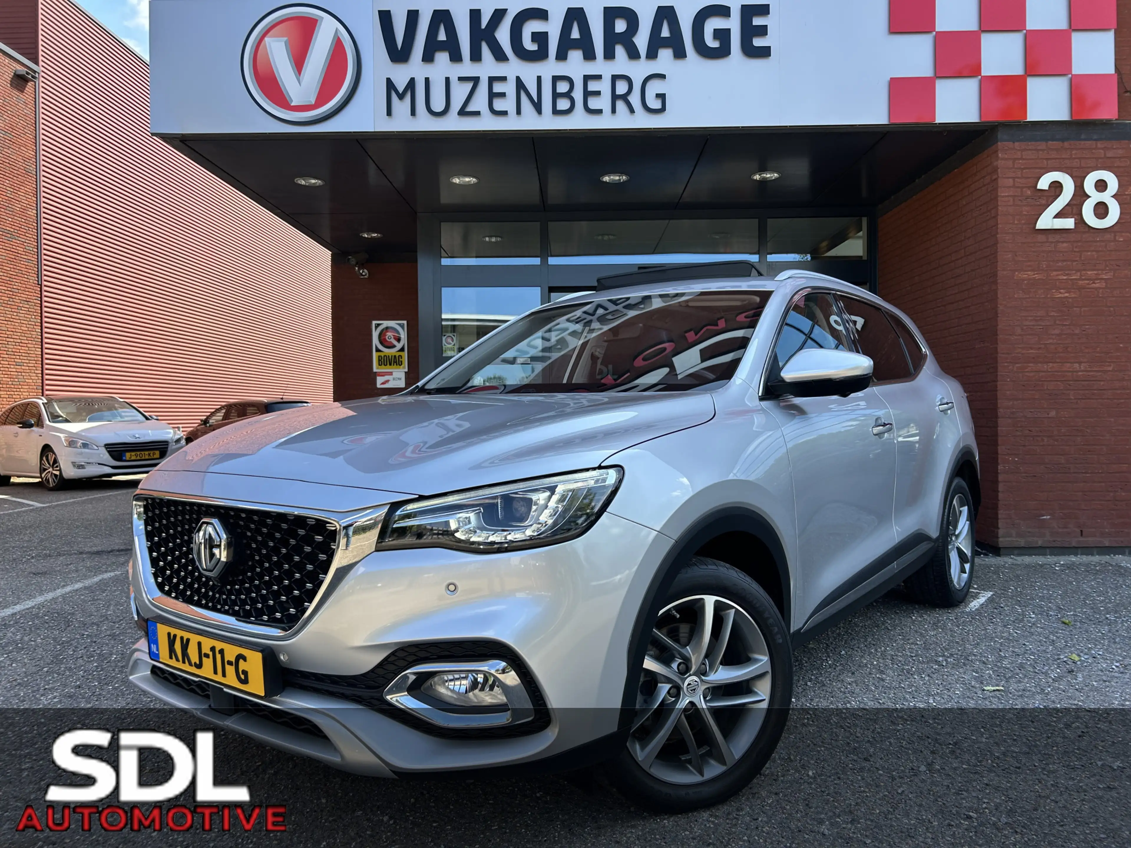 MG EHS 1.5 TGDI Luxury // SCHUIF-KANTELDAK // 360 CAMERA