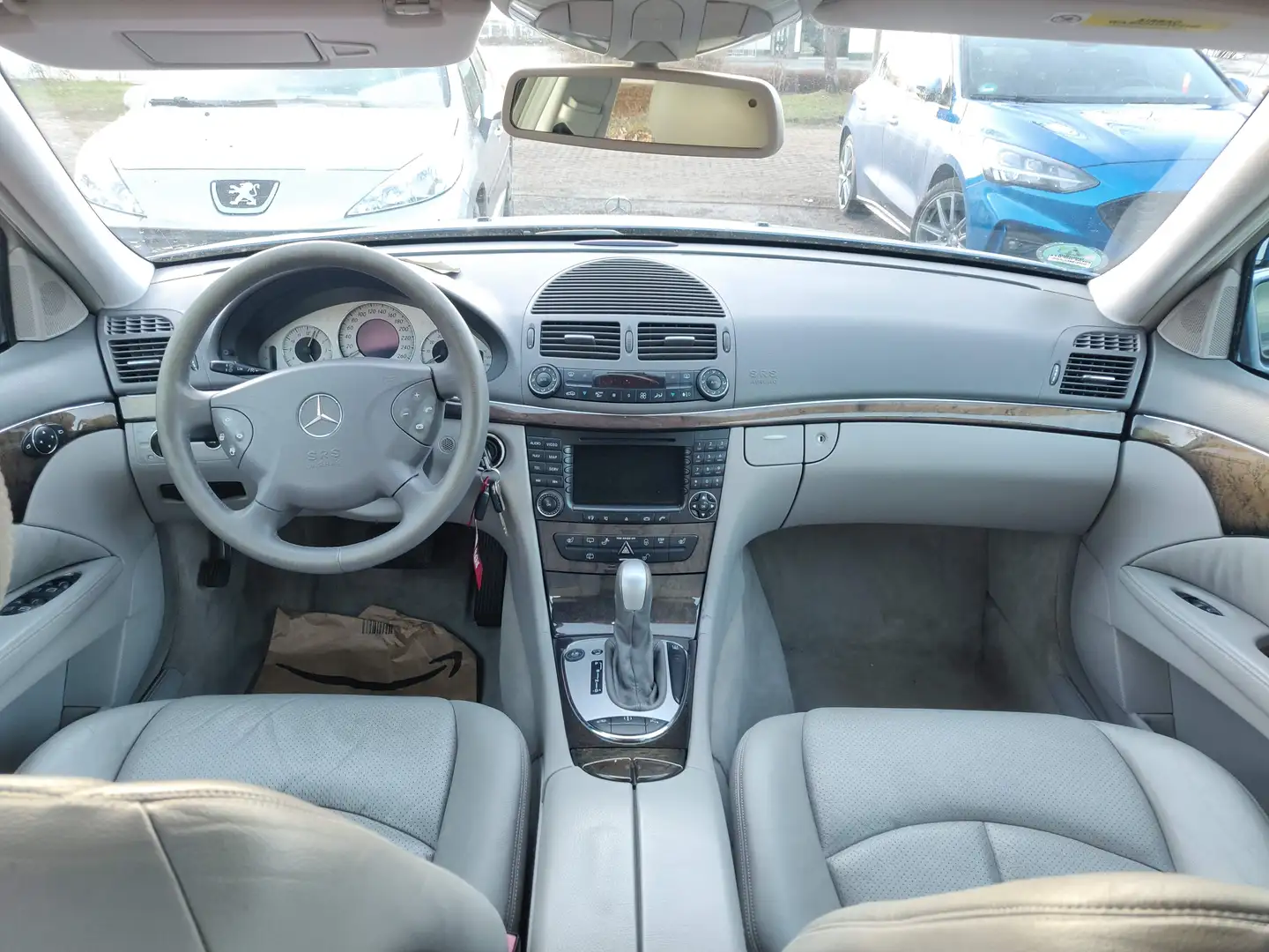 Mercedes-Benz E 240 E-Klasse LPG Standheizung 4M Höhenverstellbar Blue - 1