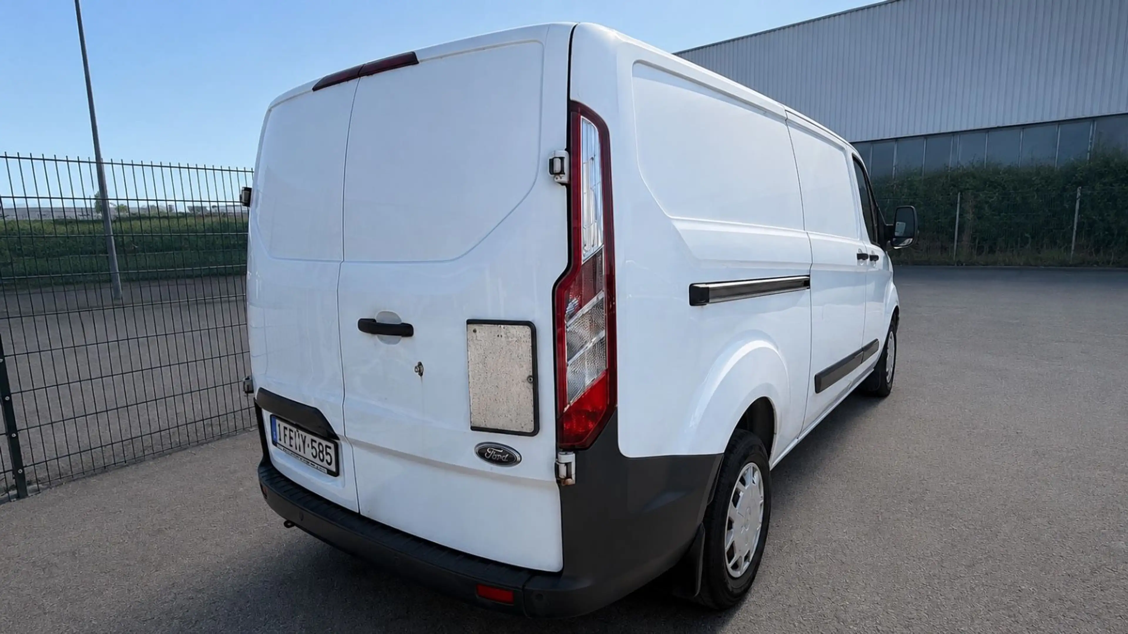 Ford Transit Custom Kasten 310 L2 Trend — photo 6