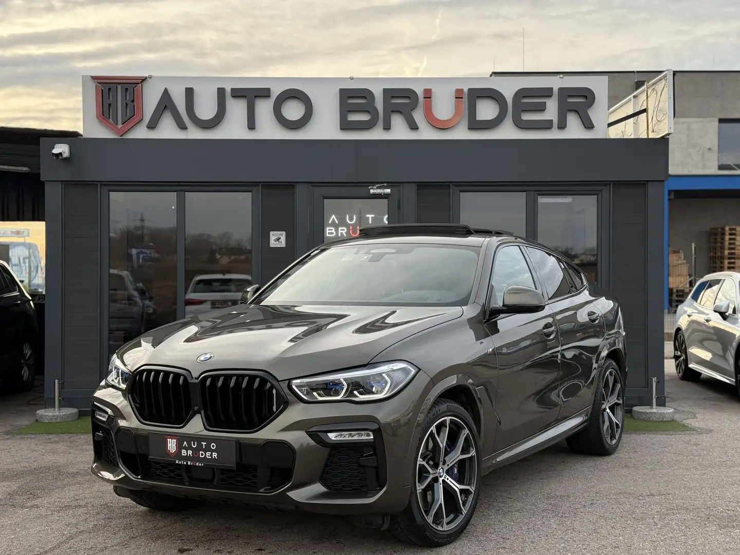 BMW X6 xDrive 40 i M Sport Grau - 1