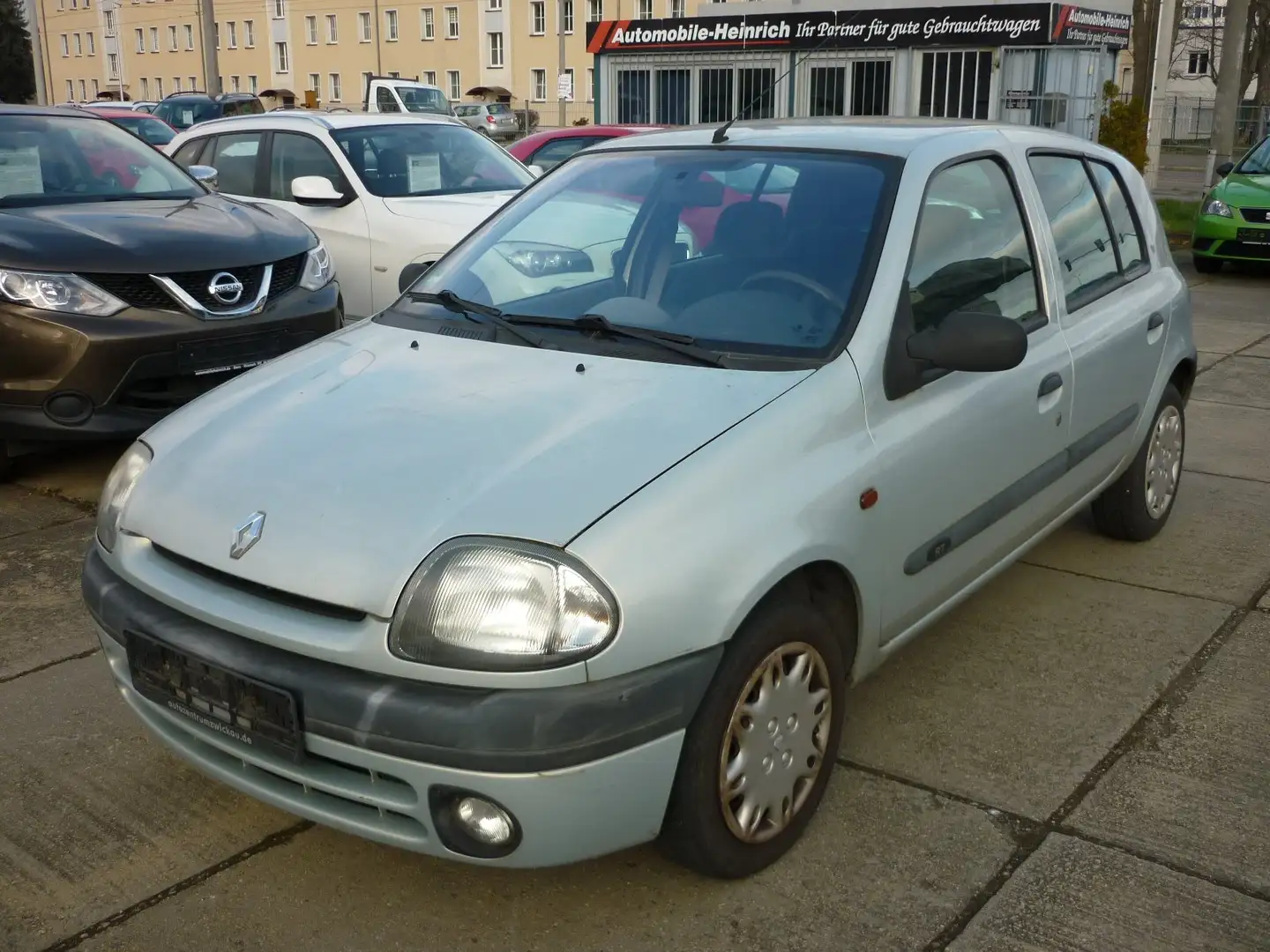 Renault Clio 1.4 RT Klima! Silber - 1