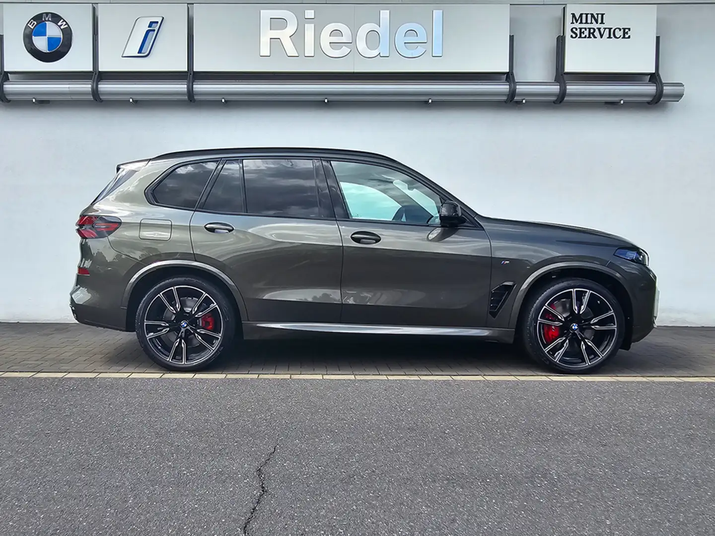 BMW X5 xDrive50e M Sportpaket Innovationsp. AHK Grau - 2
