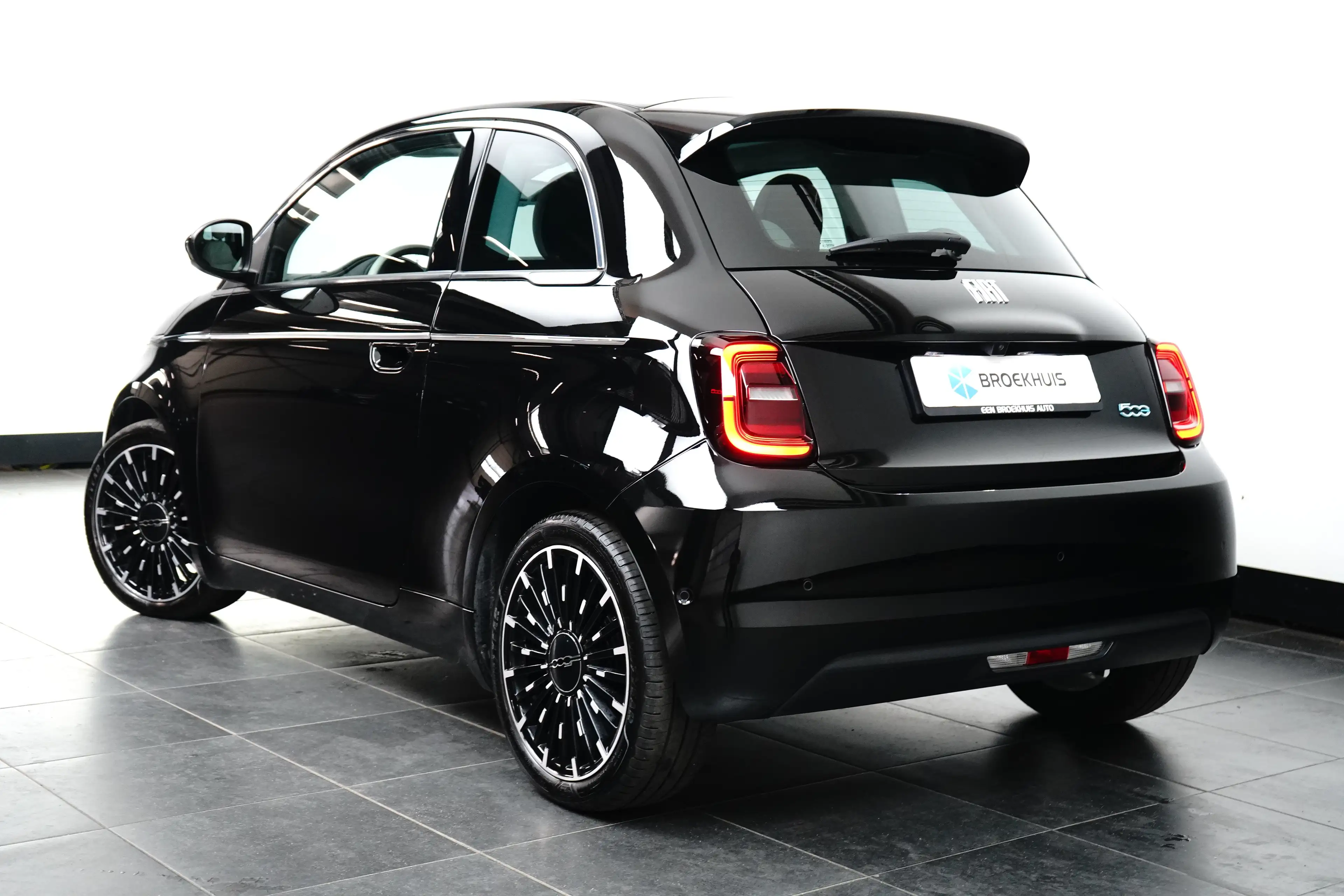 Fiat 500 La Prima By Bocelli 42 kWh SOH 95% | Carplay | Pan — photo 5