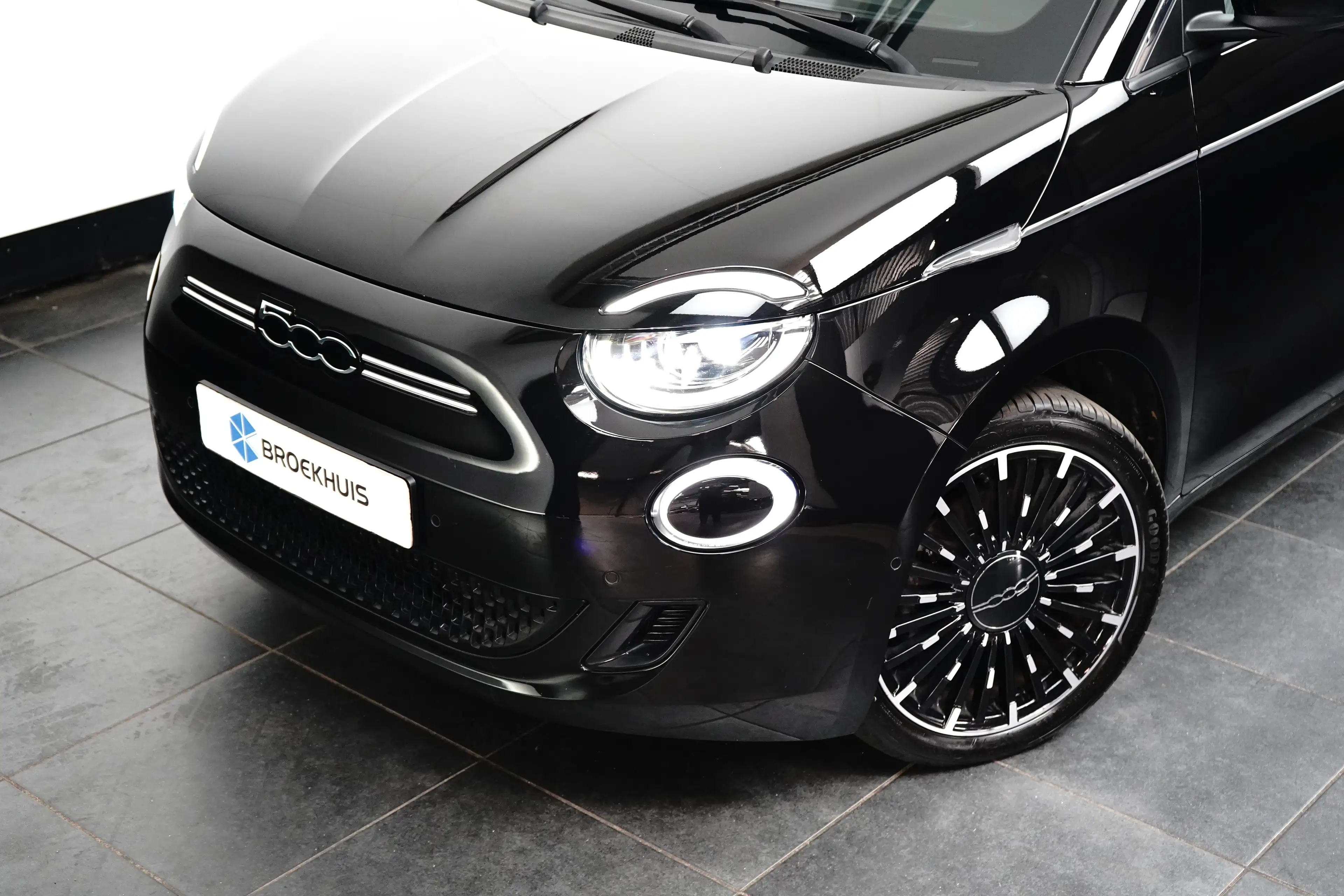 Fiat 500 La Prima By Bocelli 42 kWh SOH 95% | Carplay | Pan — photo 13