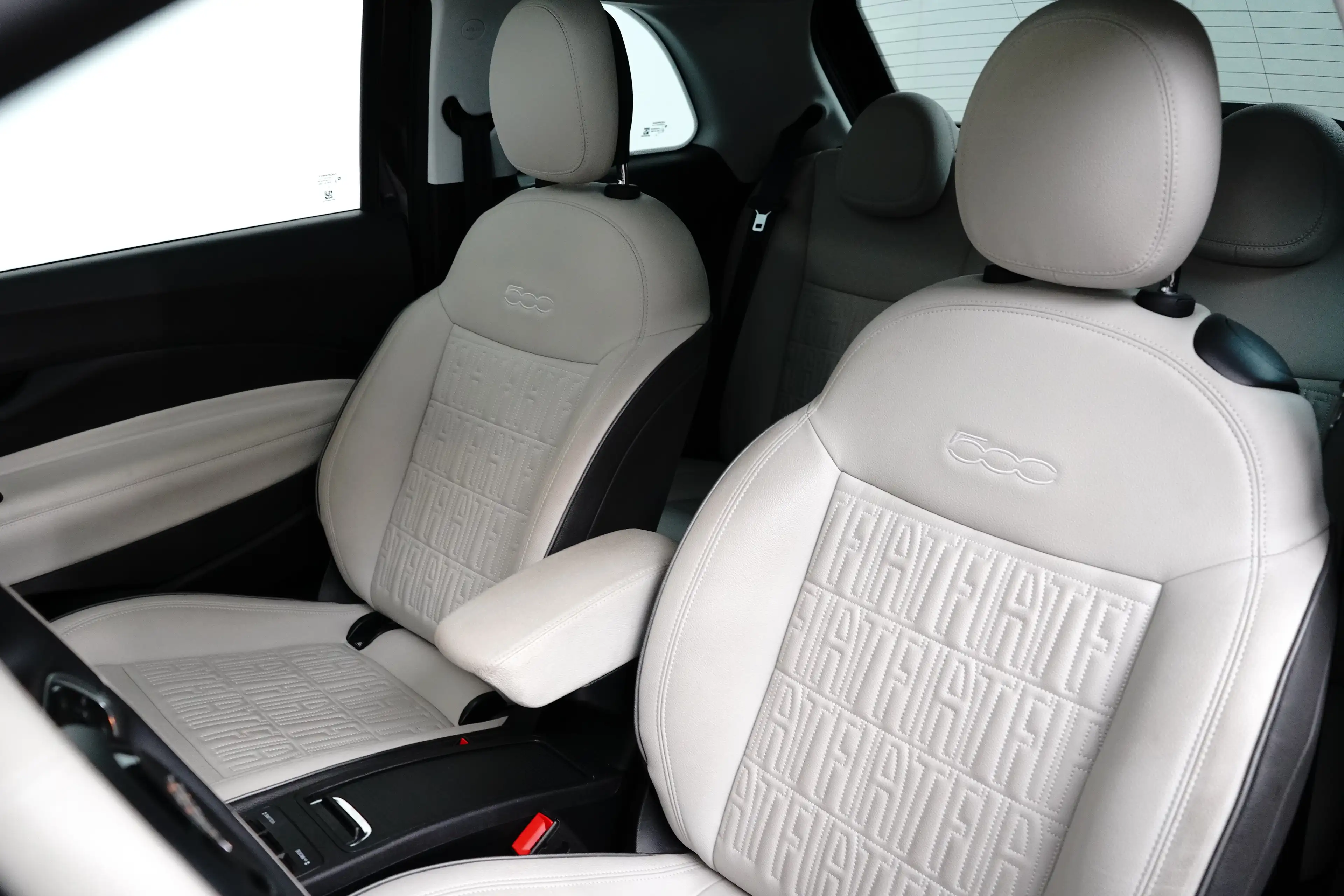 Fiat 500 La Prima By Bocelli 42 kWh SOH 95% | Carplay | Pan — photo 14
