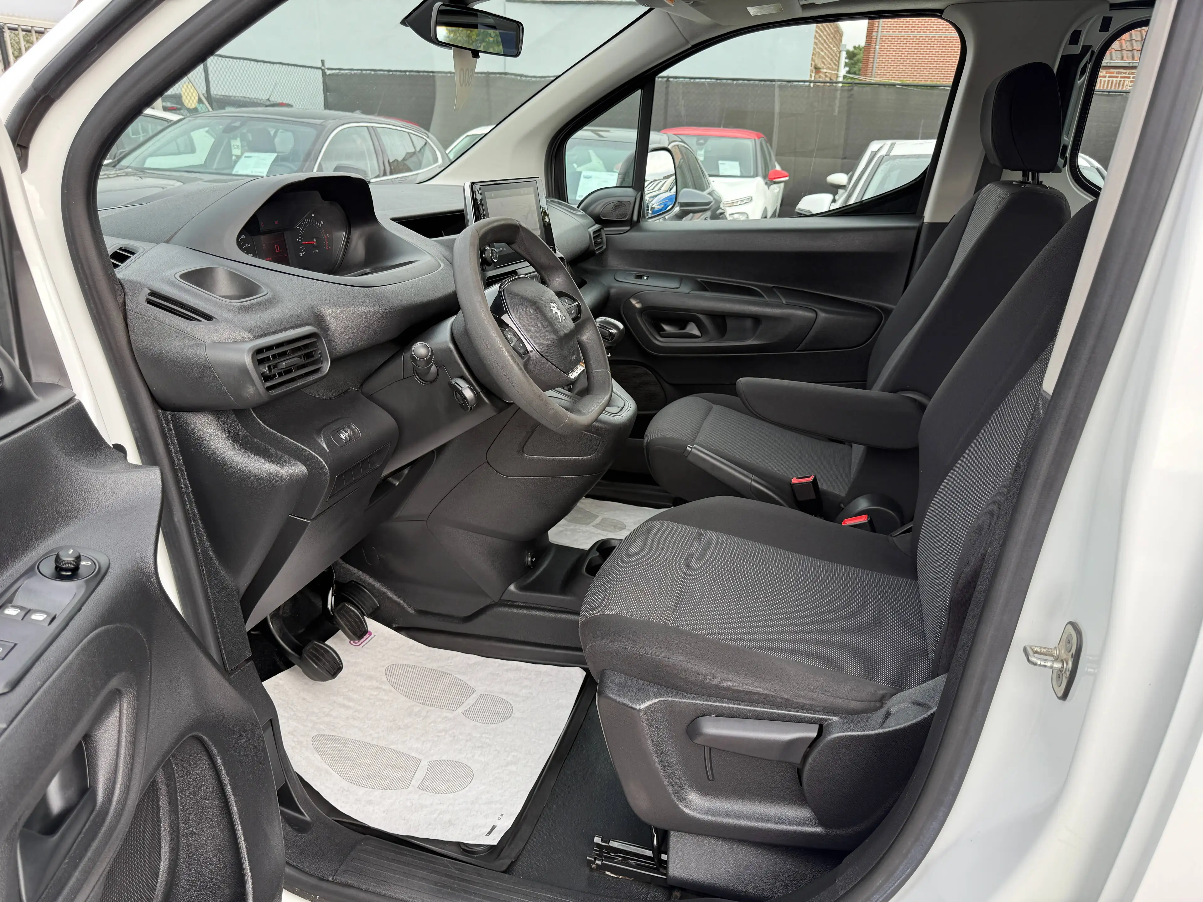 Peugeot Partner 1.5 BLUEHDI L2 DUBBEL CABINE 5 ZIT / LICHTE VRACHT NAVIGATIE CARPLAY PDC AIRCO — photo 12