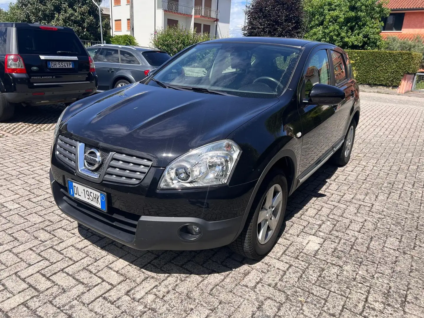 Nissan Qashqai Qashqai 1.6 Tekna Schwarz - 1