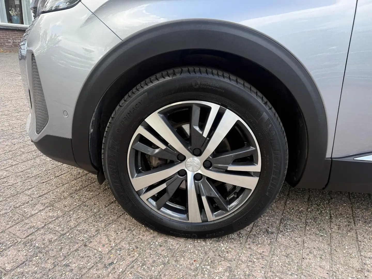 Peugeot 5008 1.2 PureTech Allure Pack Business 7 persoons Grijs - 2