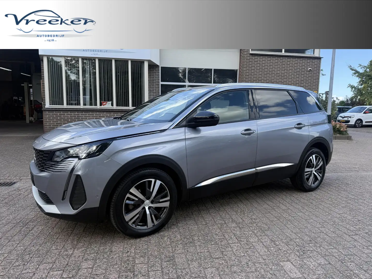 Peugeot 5008 1.2 PureTech Allure Pack Business 7 persoons Grijs - 1