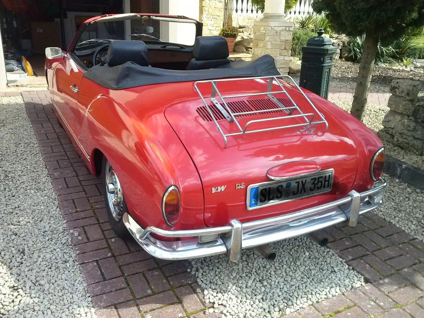 Volkswagen Karmann Ghia Red - 1