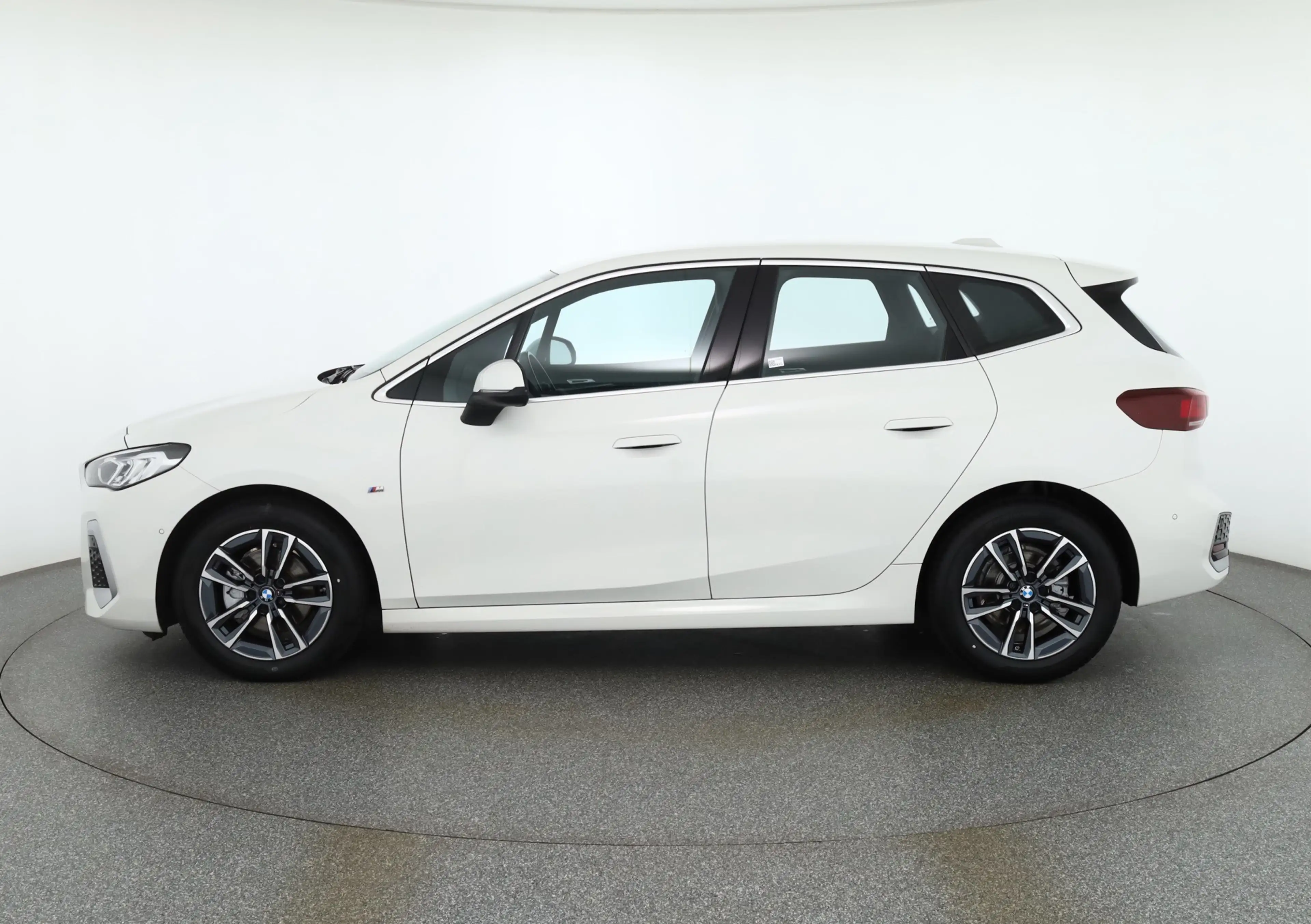 BMW 218 218i Acive Tourer M Sport LED Navi Alcantara DAB — photo 2