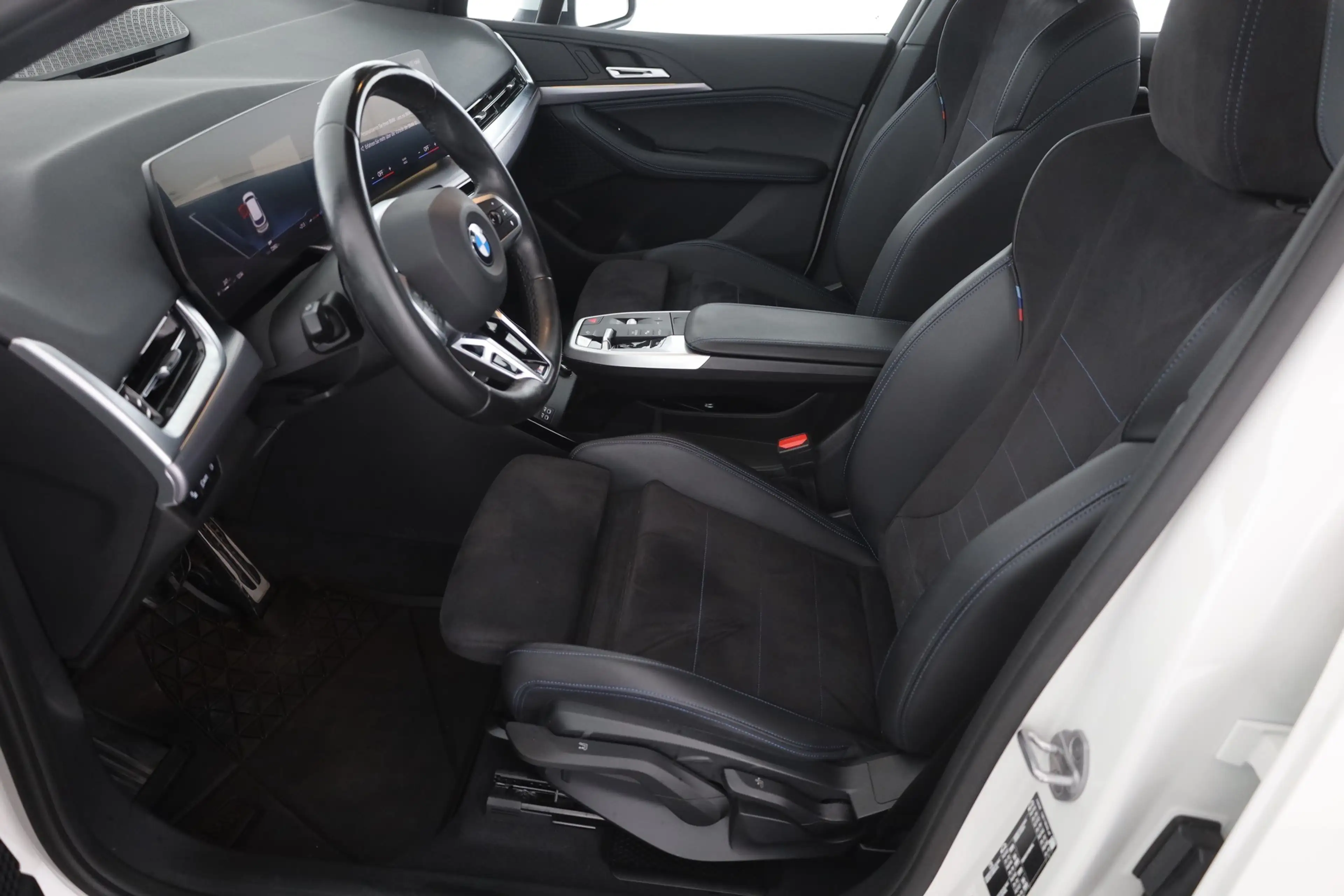 BMW 218 218i Acive Tourer M Sport LED Navi Alcantara DAB — photo 20