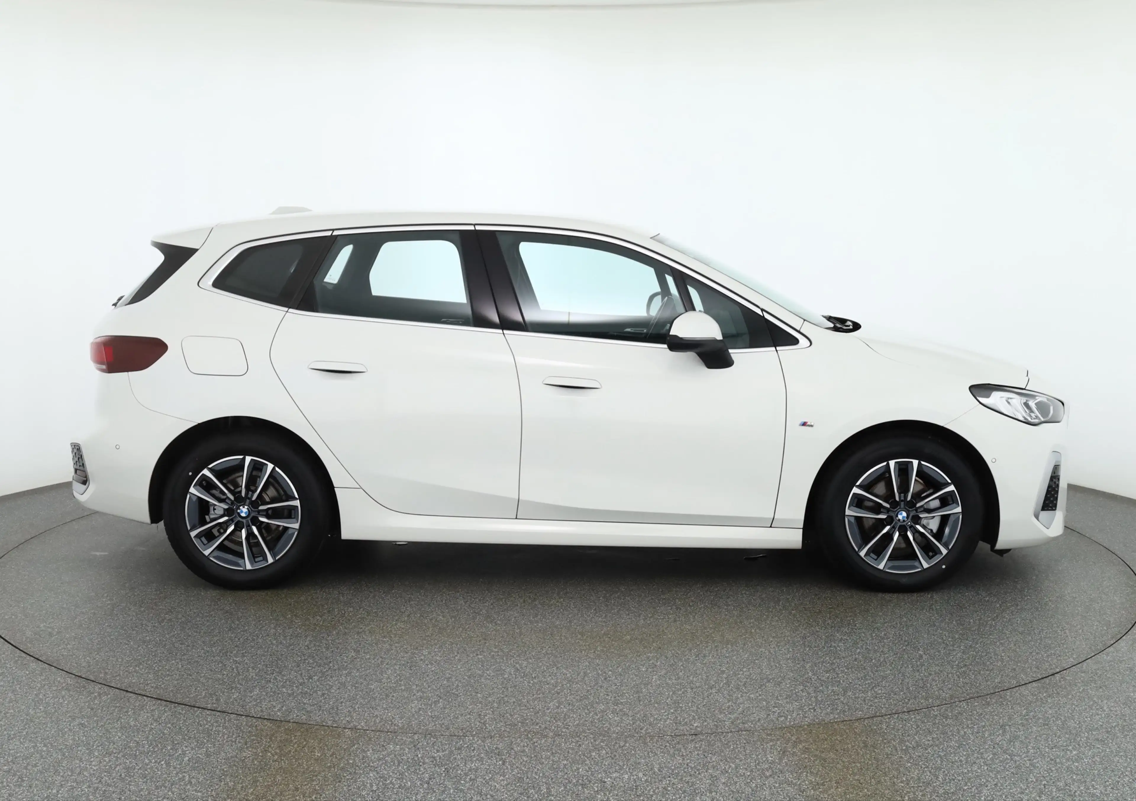 BMW 218 218i Acive Tourer M Sport LED Navi Alcantara DAB — photo 6