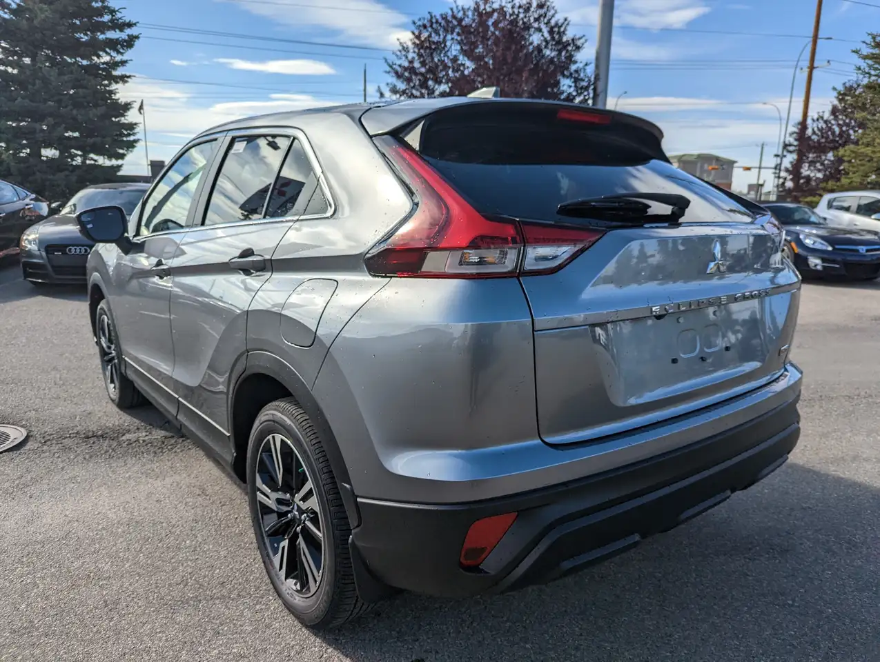 Mitsubishi Eclipse Cross снимка Mitsubishi Eclipse Cross