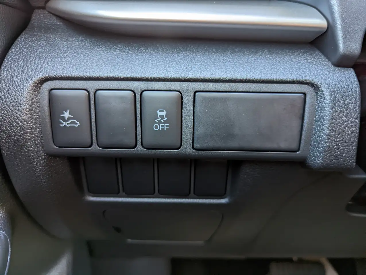 Mitsubishi Eclipse Cross снимка Mitsubishi Eclipse Cross