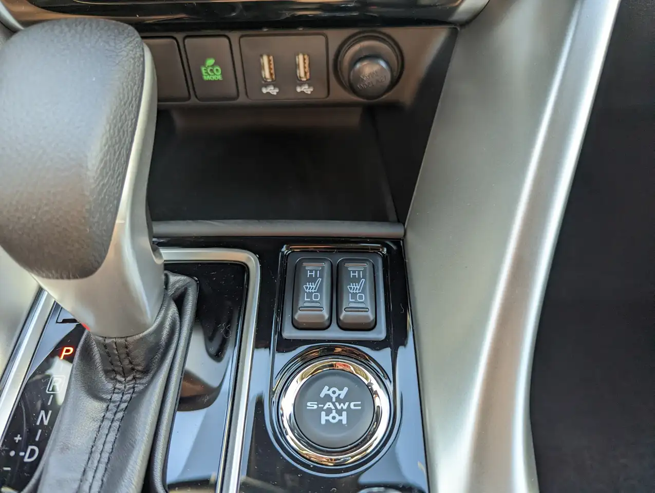 Mitsubishi Eclipse Cross снимка Mitsubishi Eclipse Cross
