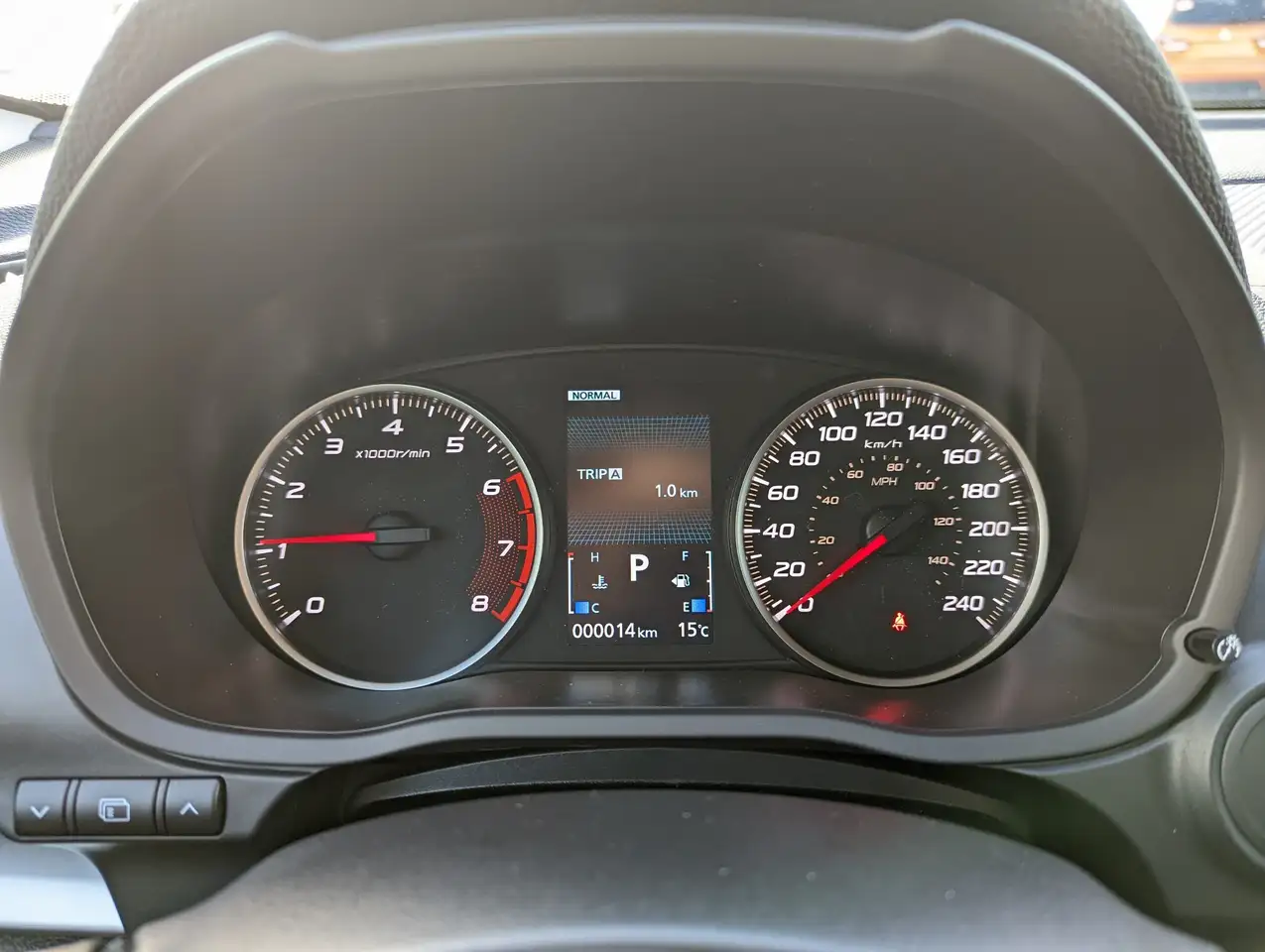 Mitsubishi Eclipse Cross снимка Mitsubishi Eclipse Cross