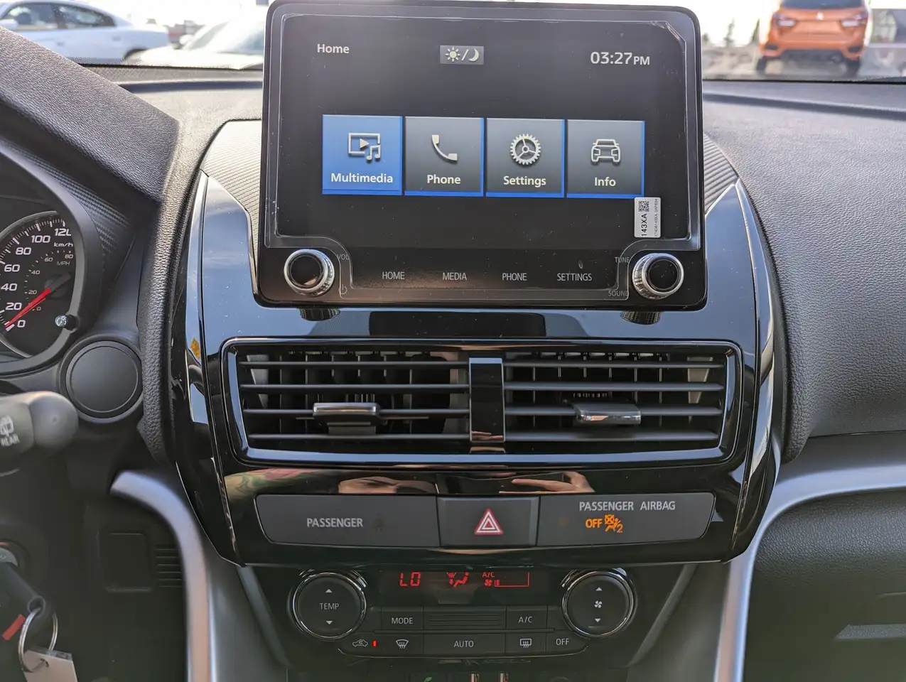 Mitsubishi Eclipse Cross снимка Mitsubishi Eclipse Cross