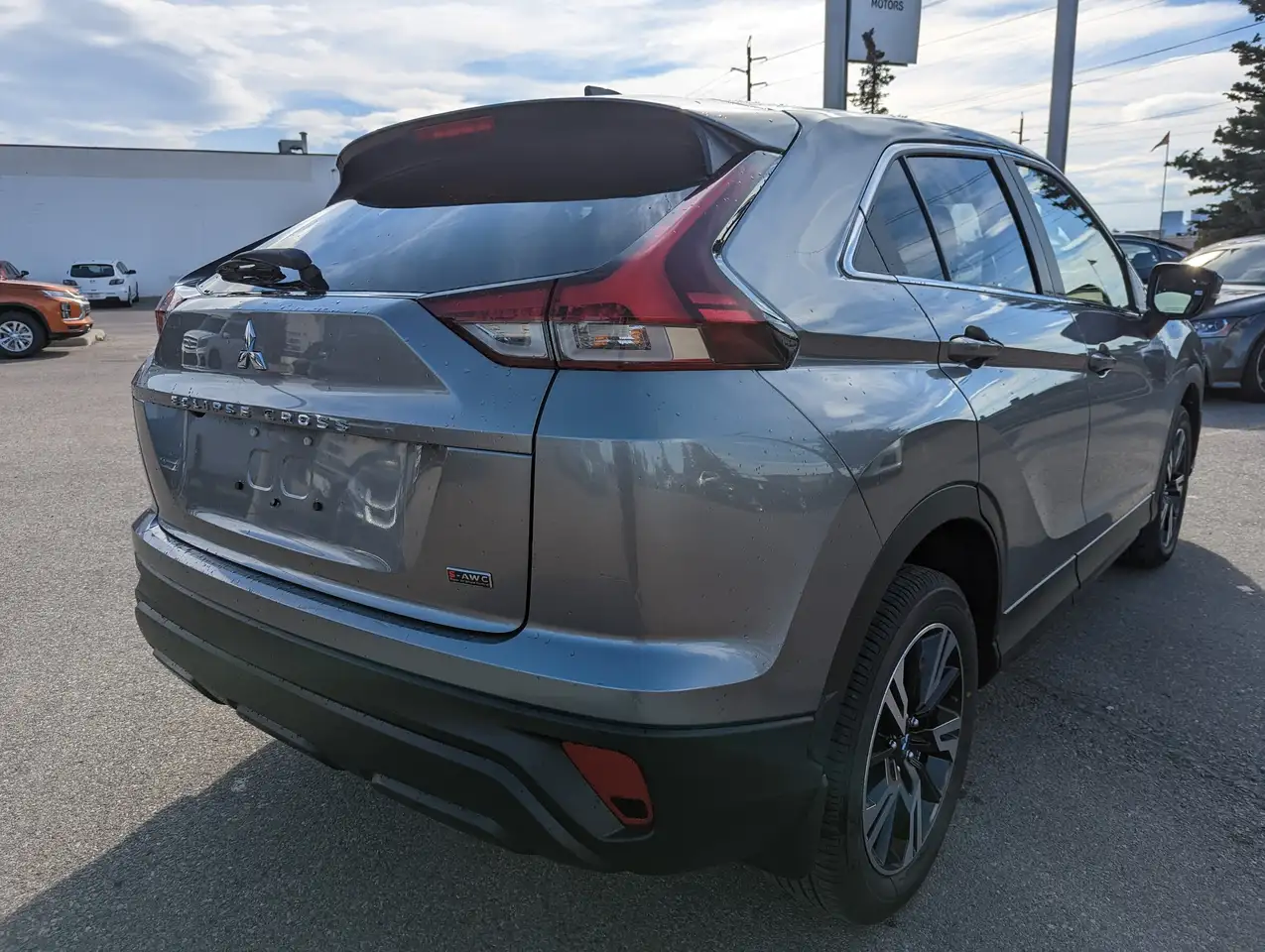 Mitsubishi Eclipse Cross снимка Mitsubishi Eclipse Cross