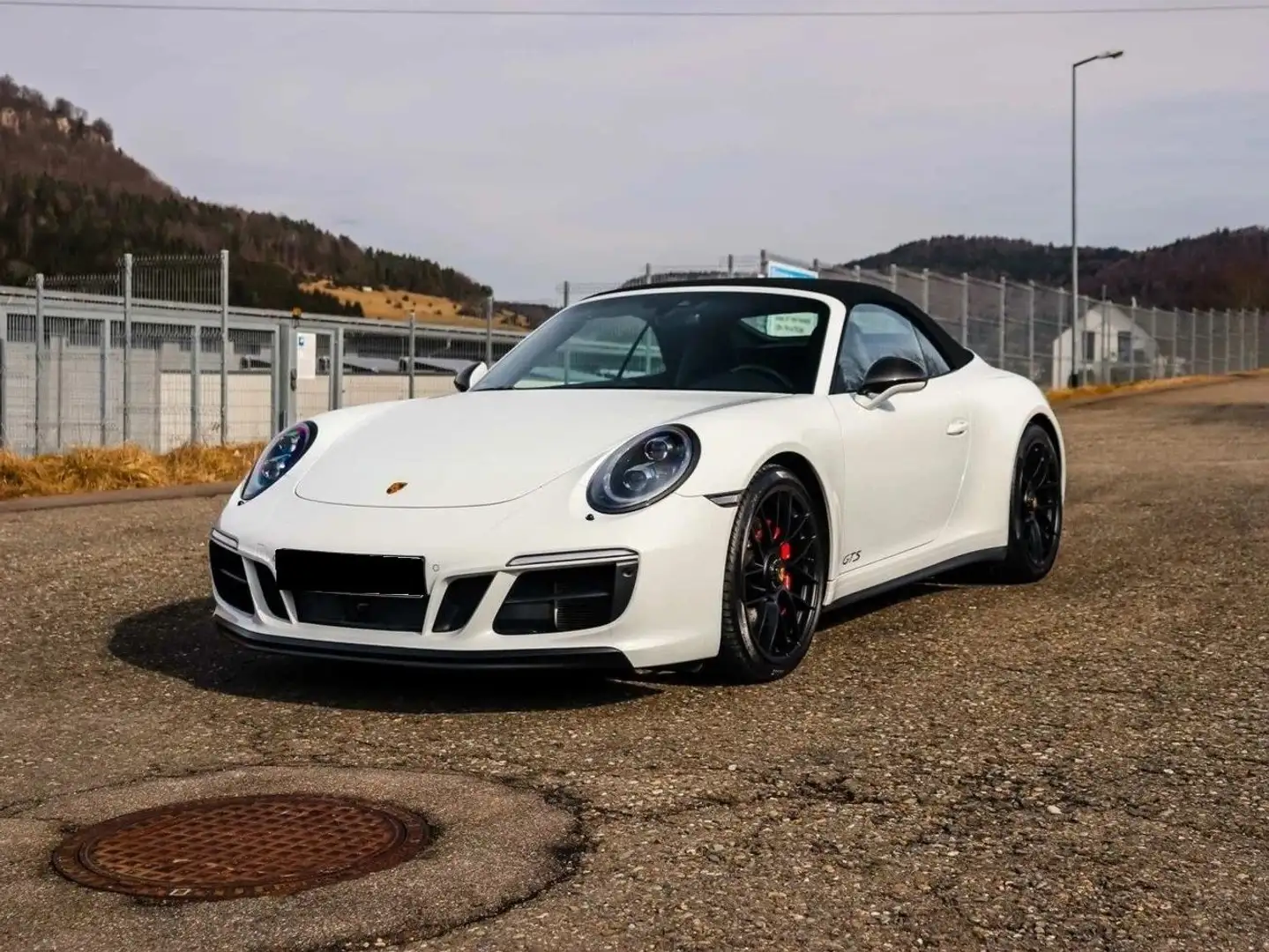 Porsche 911 991 Carrera 4 GTS Cabrio Wit - 1