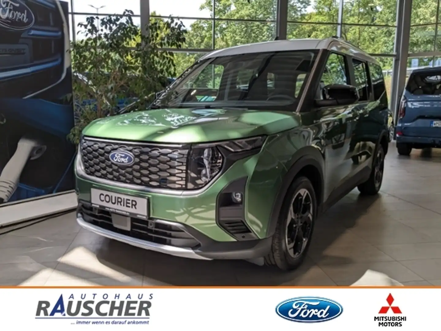 Ford Tourneo Courier BEV 100 kW Actice Yeşil - 1