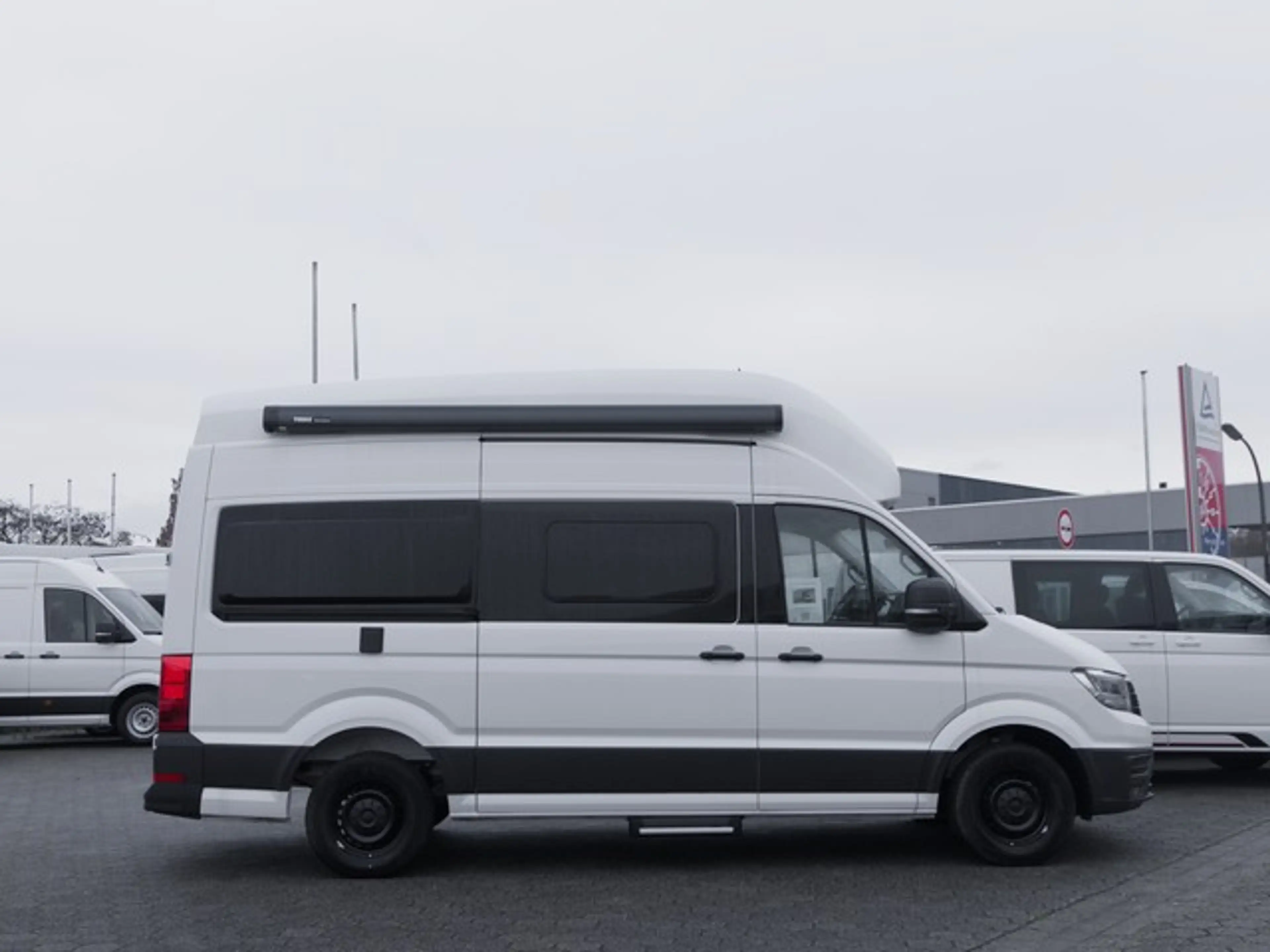 Volkswagen Grand California 600 2,0 l TDI Happy Van ACC / Hochbett / Rückfa... — photo 3