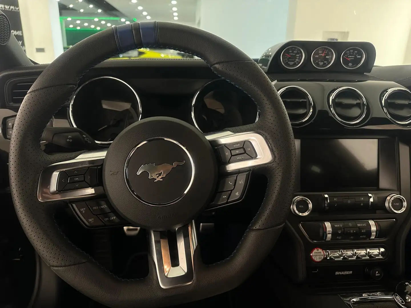 Ford Mustang Shelby Supersnake 50th Anniversary Schwarz - 2