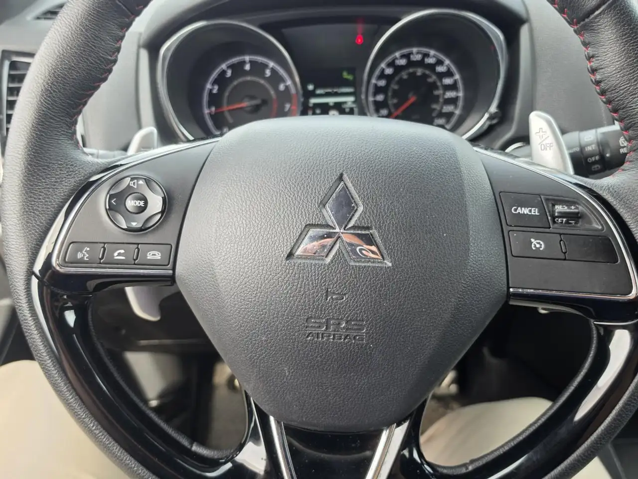 Mitsubishi RVR снимка Mitsubishi RVR