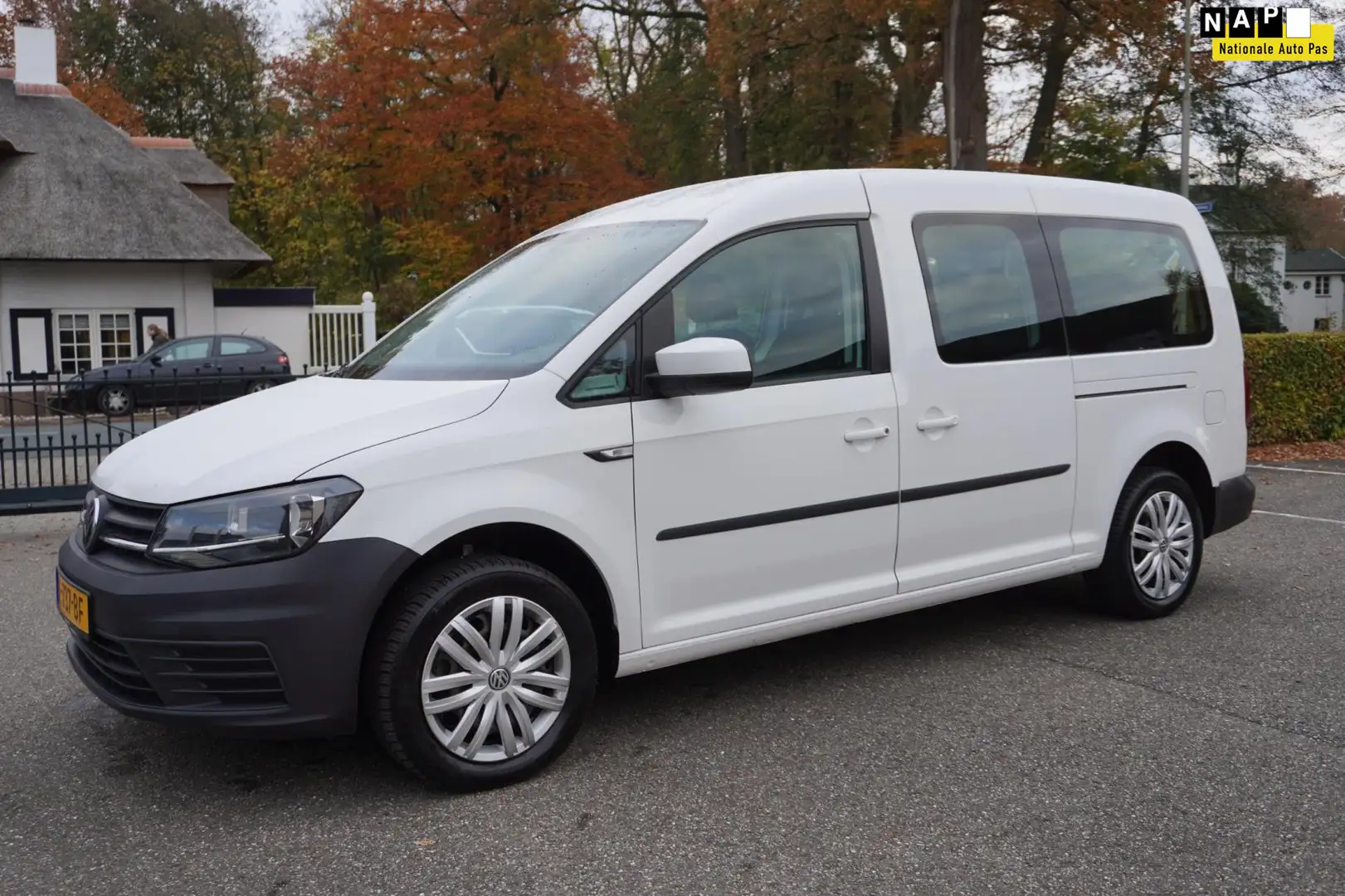 Volkswagen Caddy Maxi 2.0 TDI Trendline 5p Rolstoelauto Invalide Wit - 1