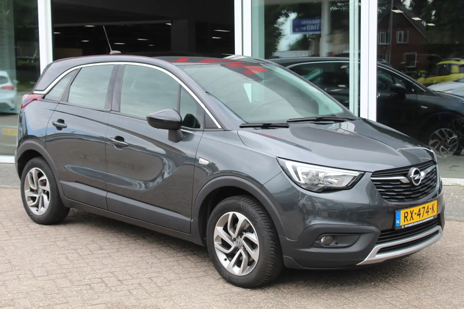 Opel Crossland X 1.2 Turbo Online Edition Grijs - 2
