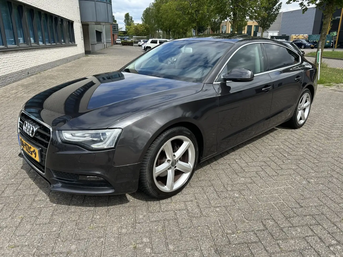 Audi A5 Sportback 1.8 TFSI Pro Line 170PK 1eEIG afn TRHK S Gris - 1