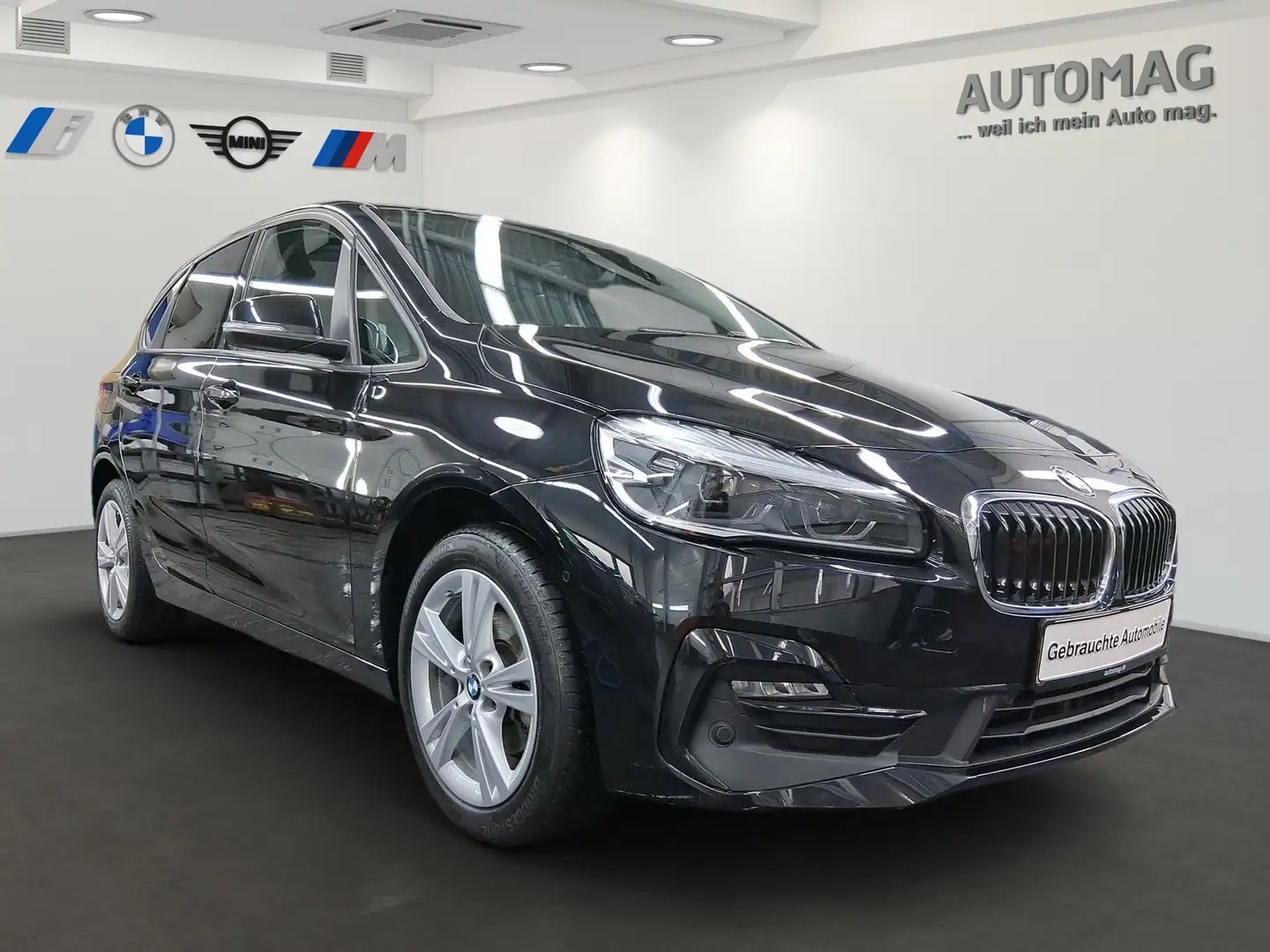 BMW 218 i Active Tourer*SportLine*Navi*LED*Parkassist*DAB* Zwart - 2