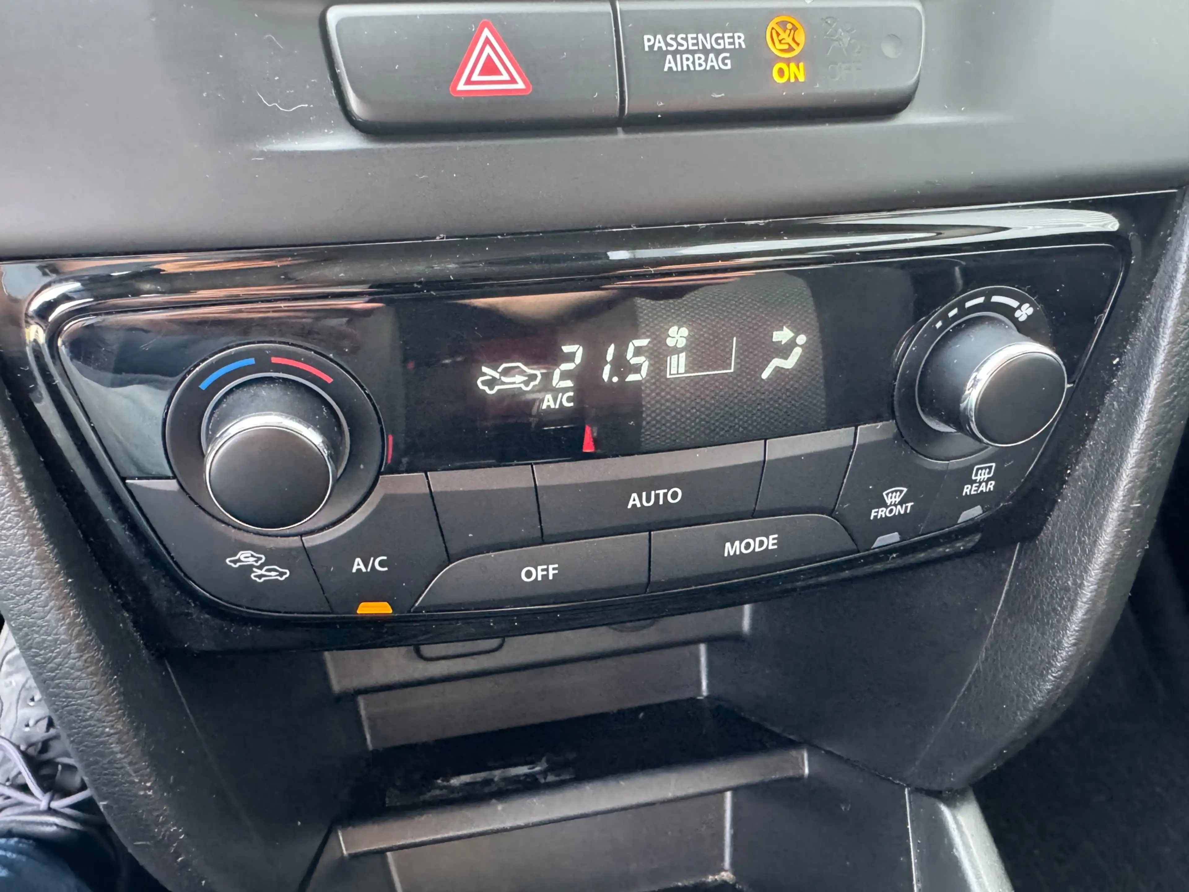 Suzuki Vitara 1.4 Boosterjet Comfort Smart Hybrid AIRCO / CRUISE — photo 14