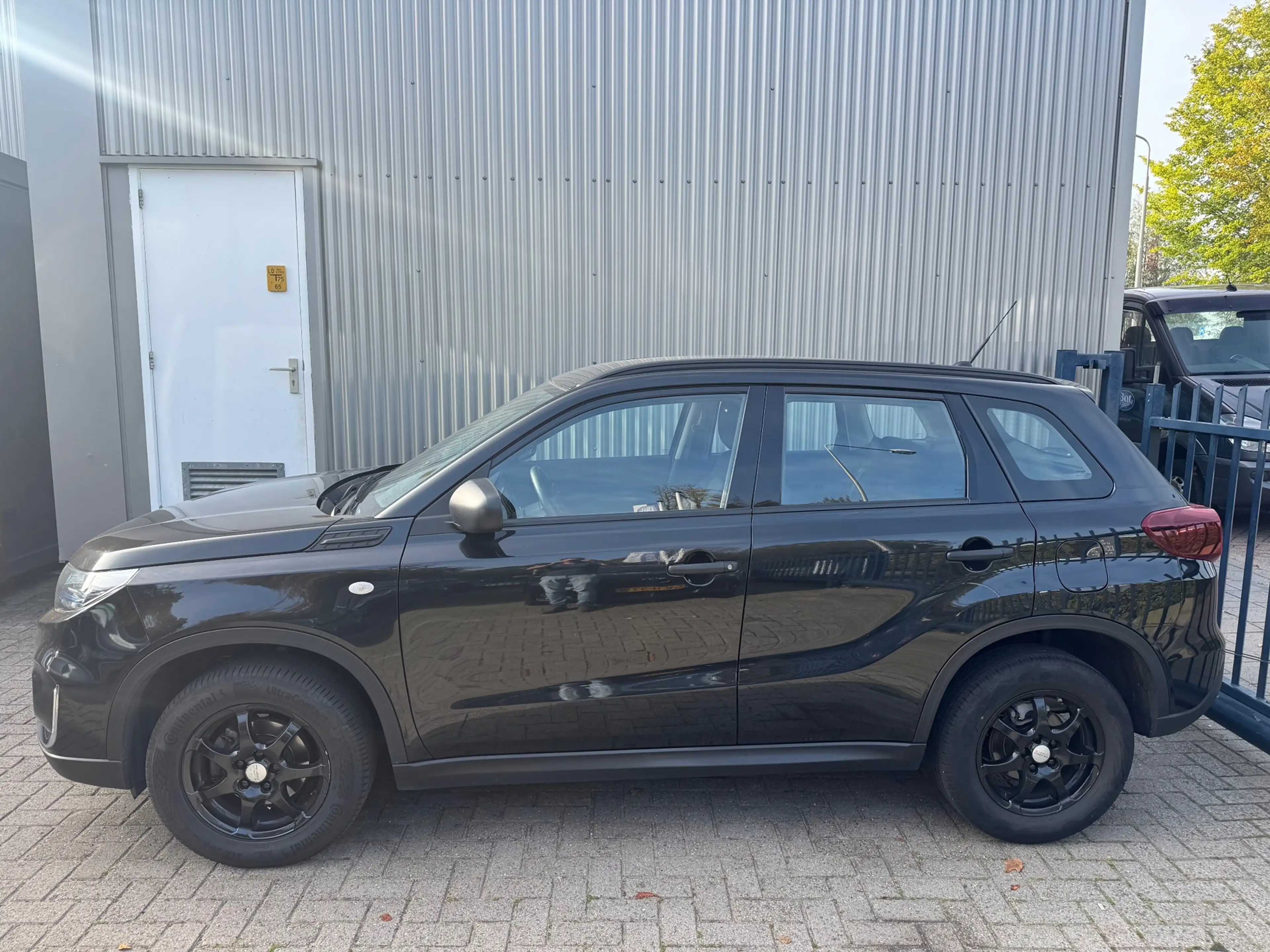 Suzuki Vitara 1.4 Boosterjet Comfort Smart Hybrid AIRCO / CRUISE — photo 3