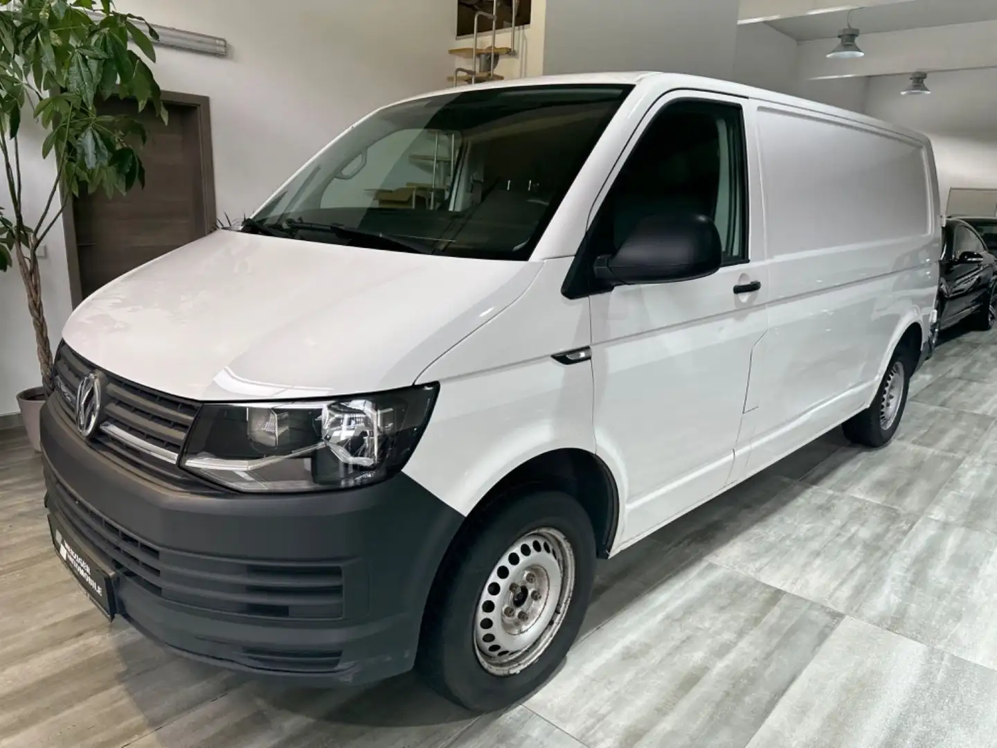 Volkswagen T6 Transporter Kasten-Kombi lang *Klima*1. Hand* Weiß - 1