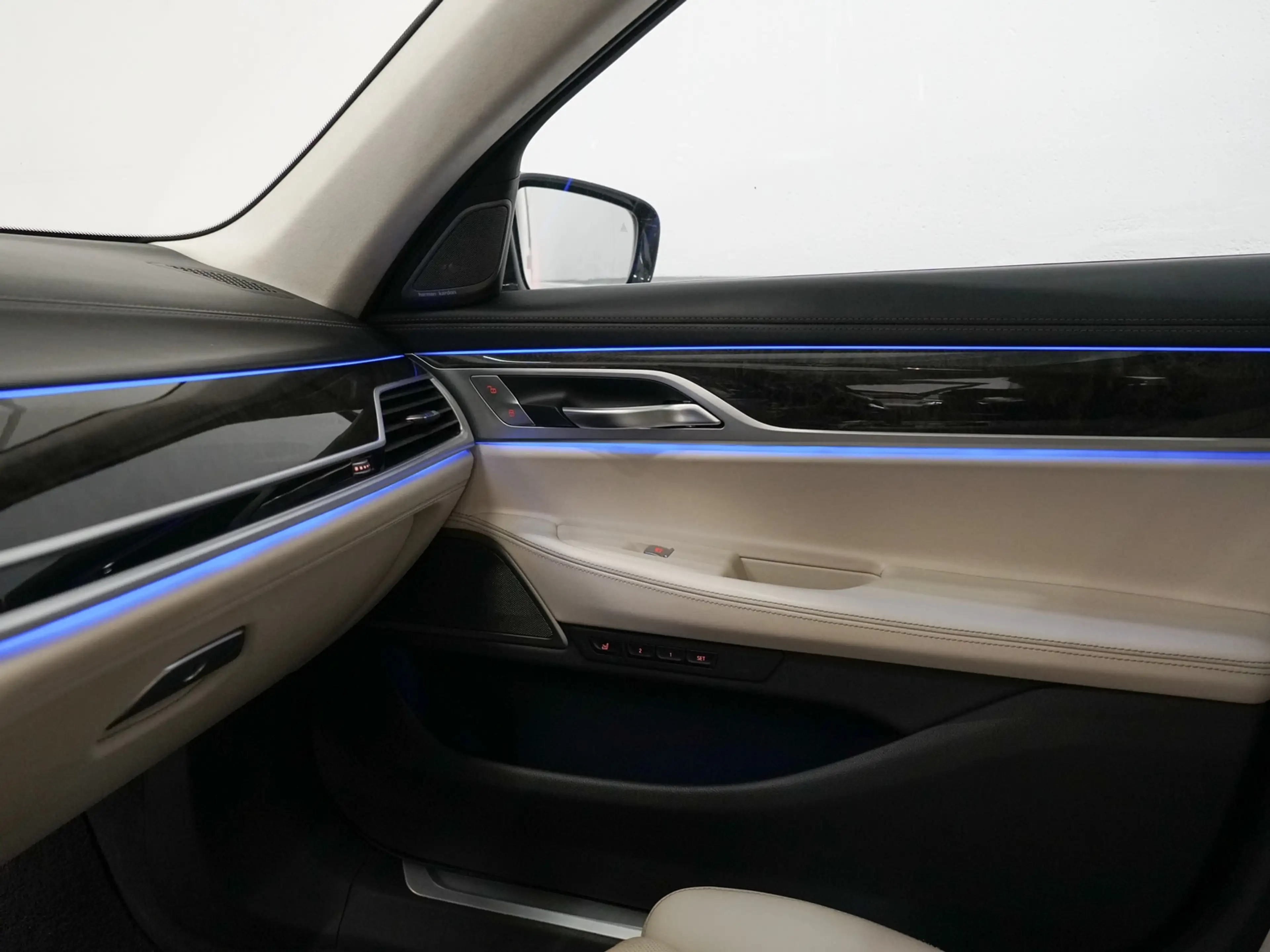 BMW 745 7-serie 745e M-Sport | Massage | TV | CoPilot — photo 29