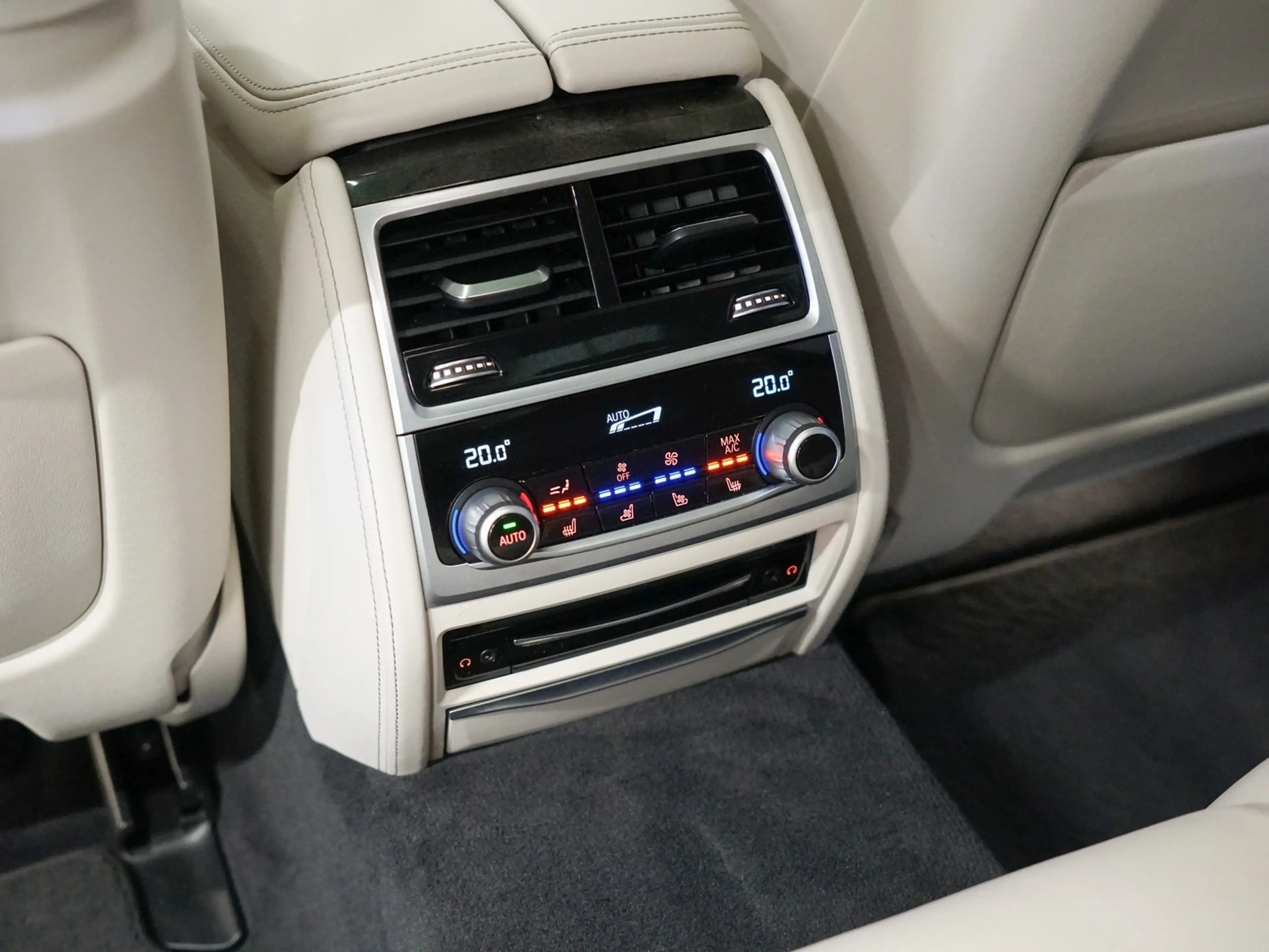 BMW 745 7-serie 745e M-Sport | Massage | TV | CoPilot — photo 43